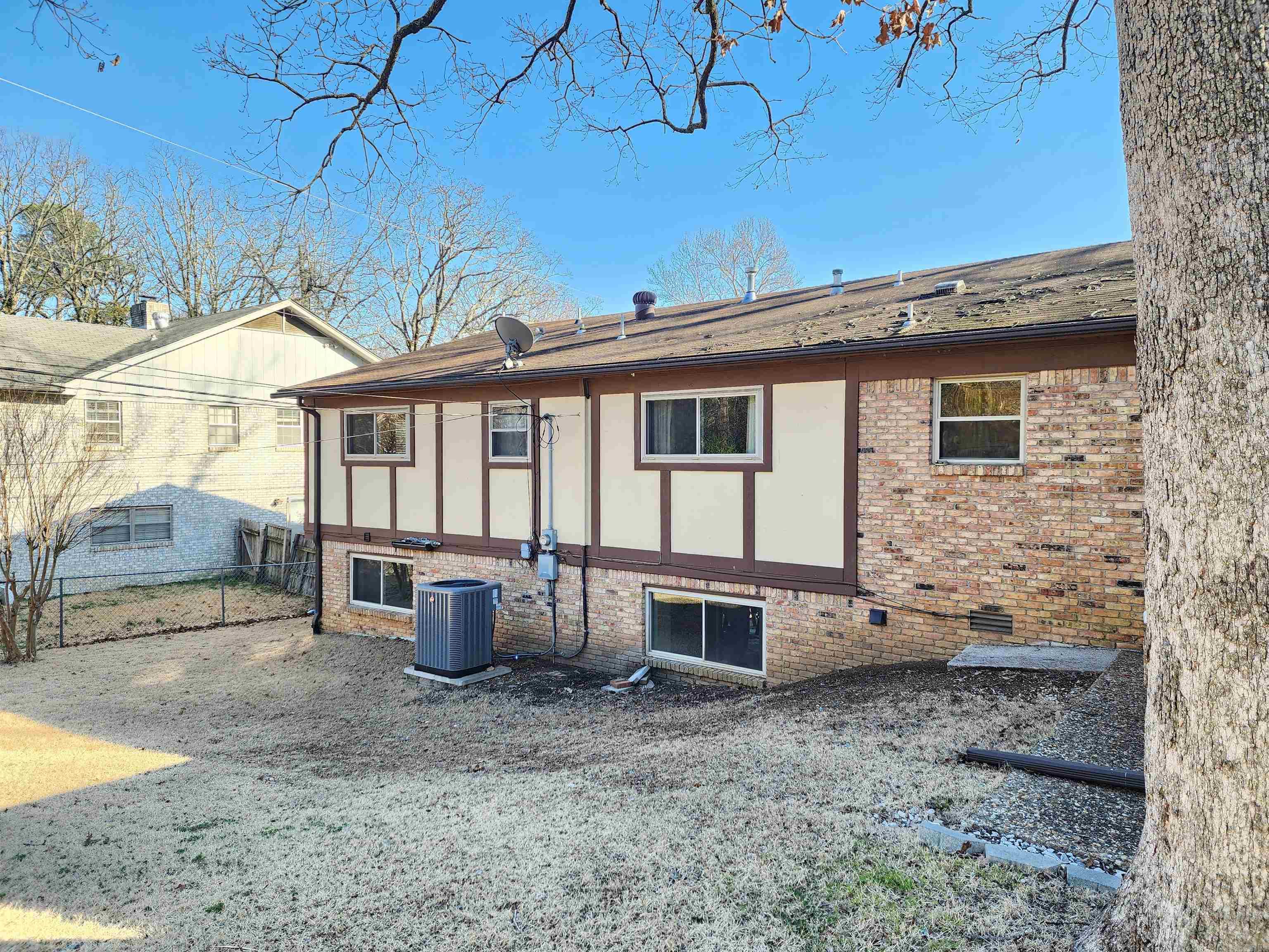 3 Desoto Circle North Little Rock, AR 72116