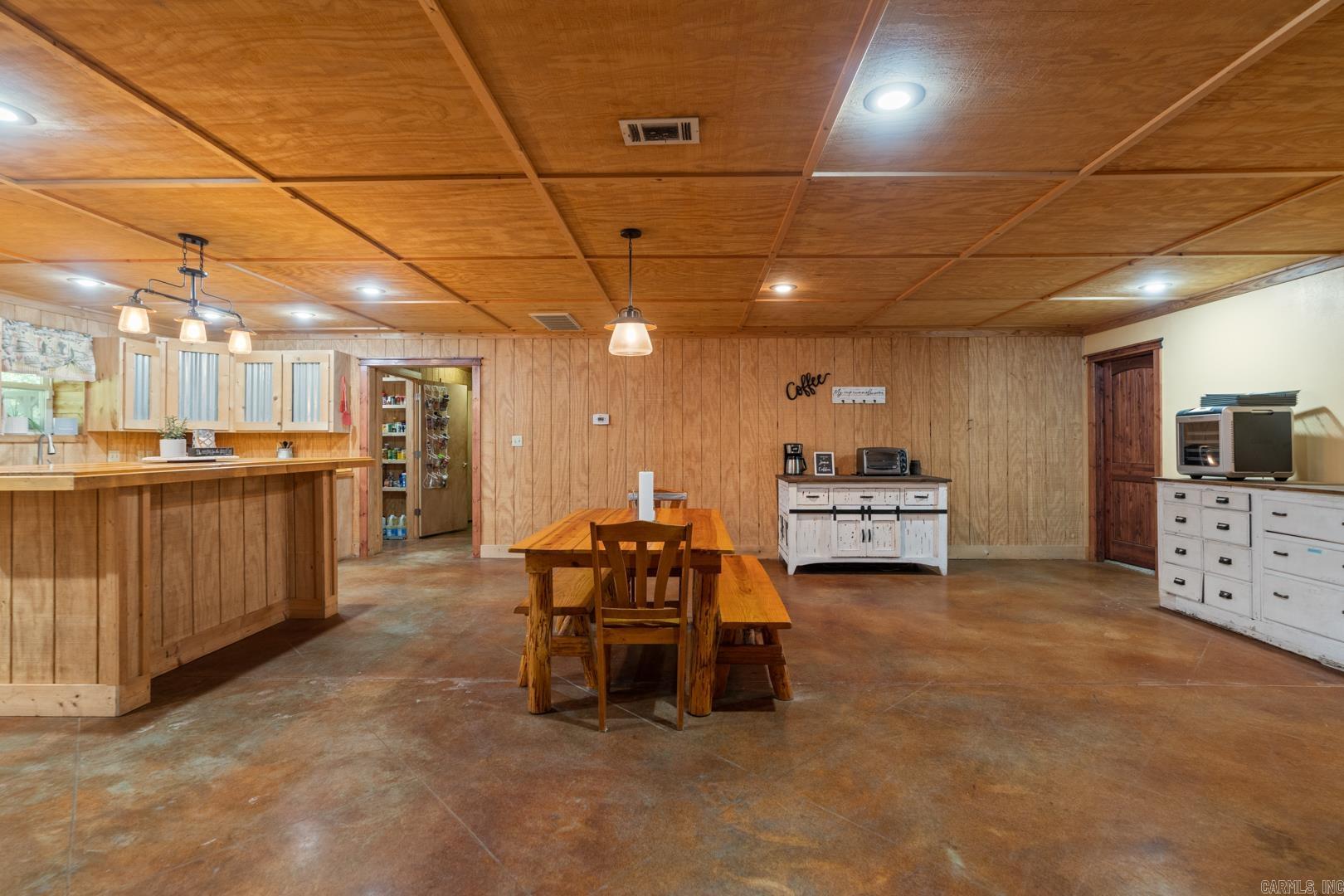 53  Lake Bennett Rd  Quitman, AR