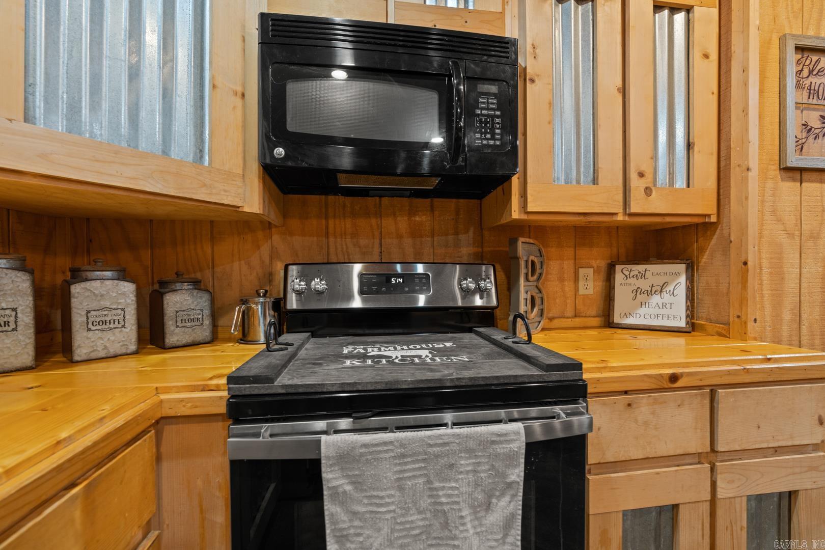 53  Lake Bennett Rd  Quitman, AR