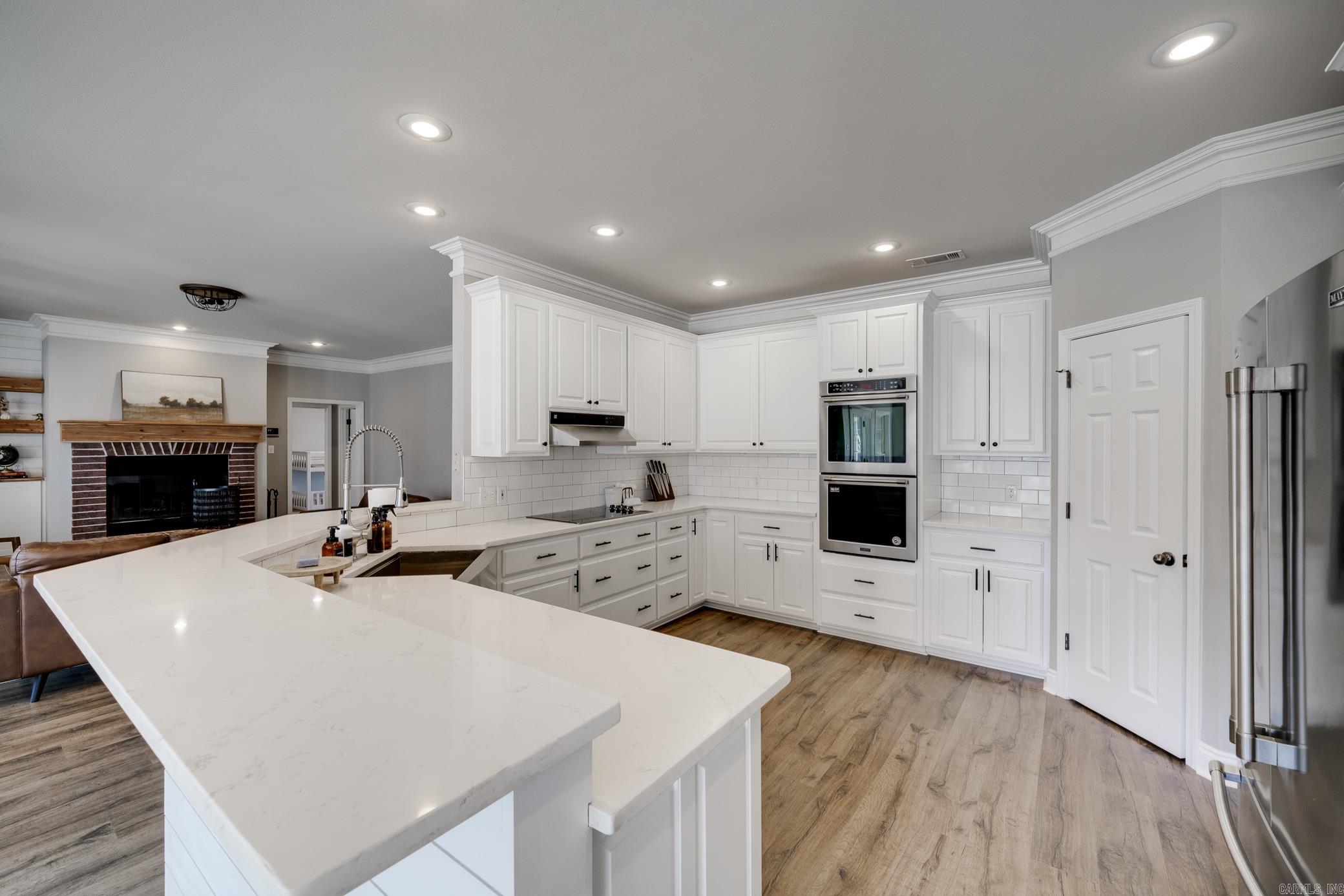 10  Hickory  Greenbrier, AR