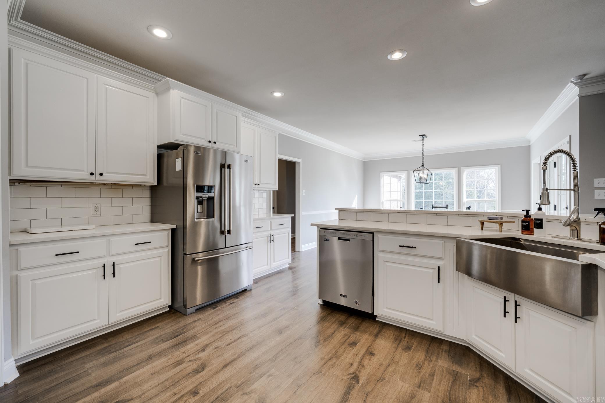 10  Hickory  Greenbrier, AR