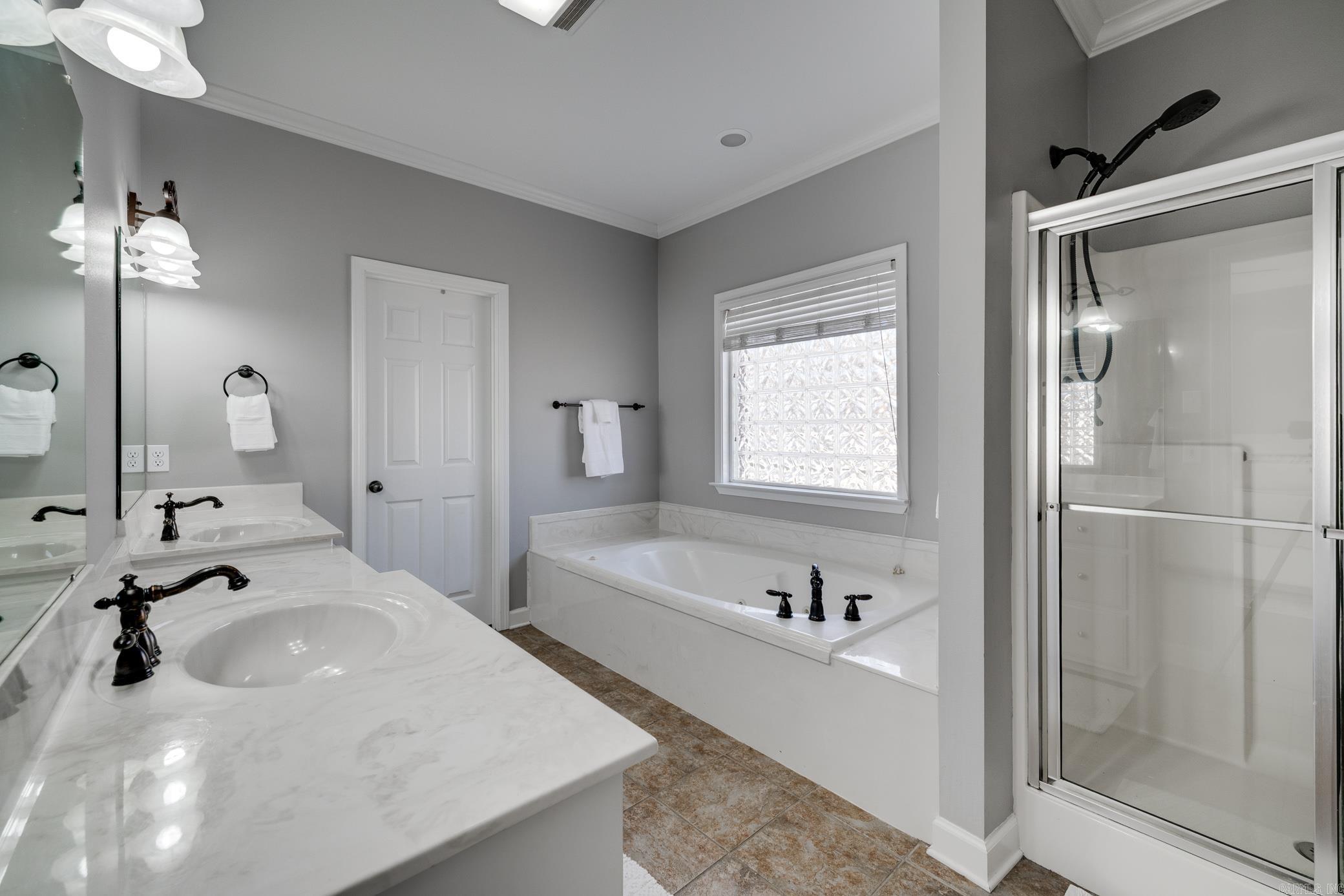 10  Hickory  Greenbrier, AR