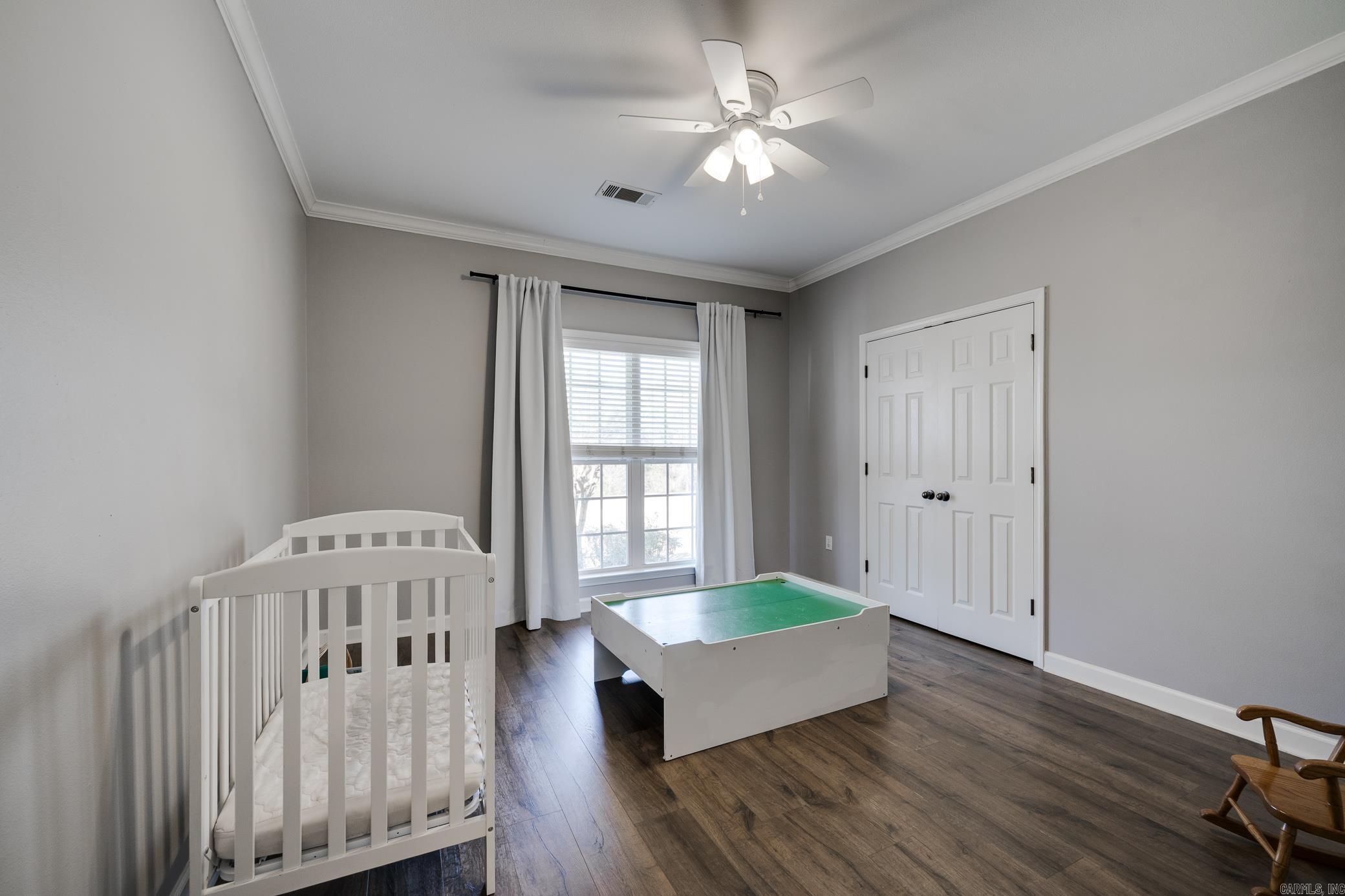 10  Hickory  Greenbrier, AR
