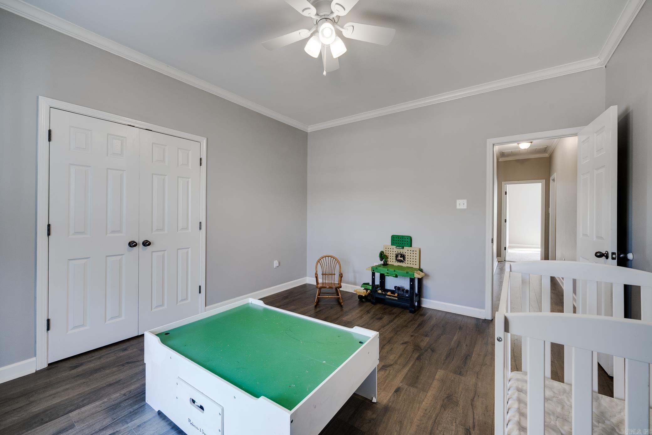 10  Hickory  Greenbrier, AR