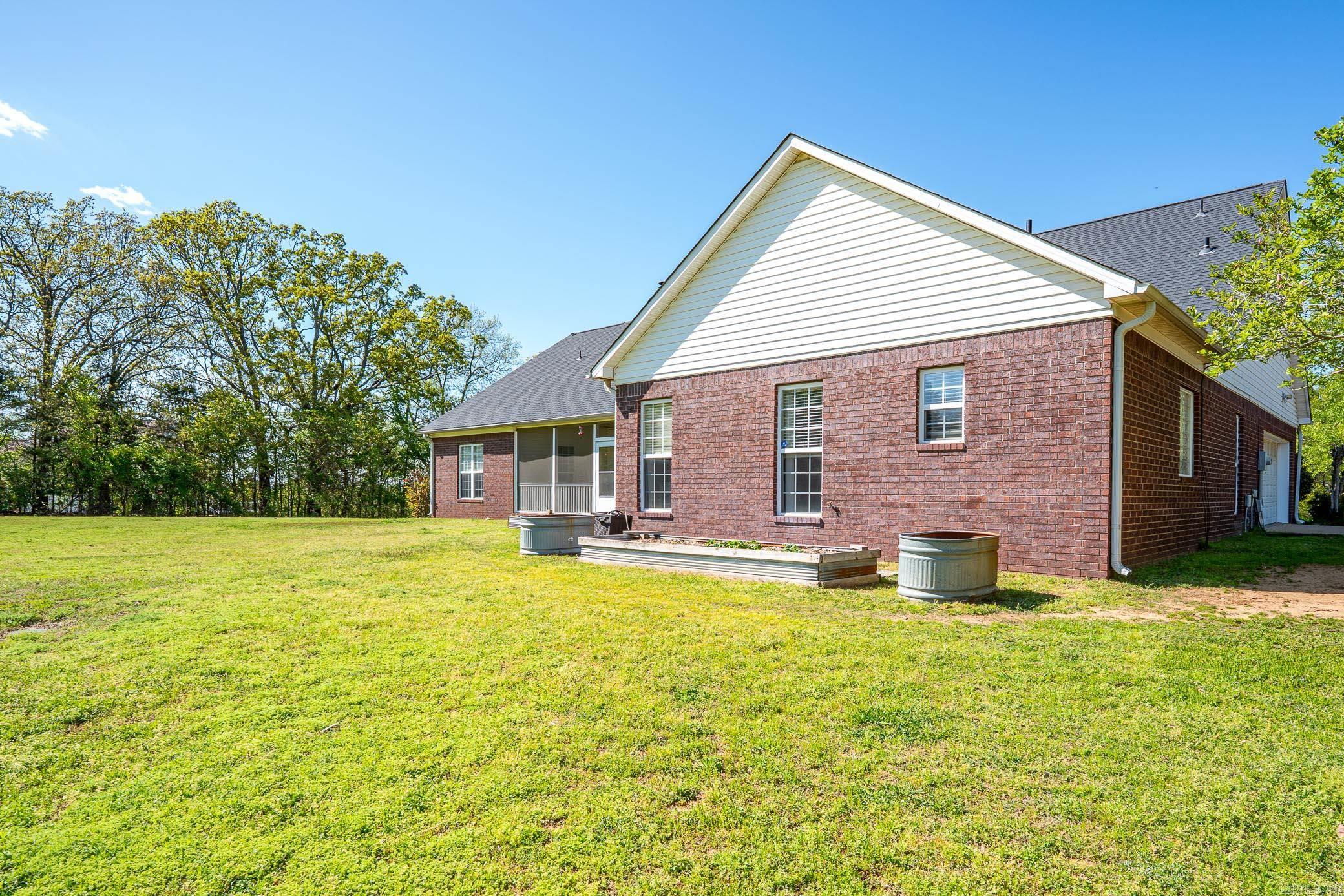 10  Hickory  Greenbrier, AR