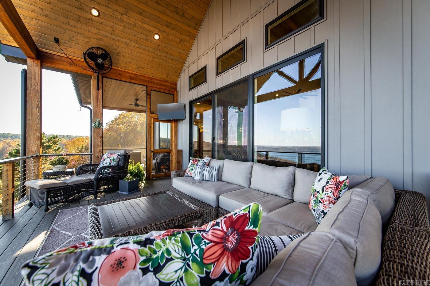 255 E Bluff  Quitman, AR