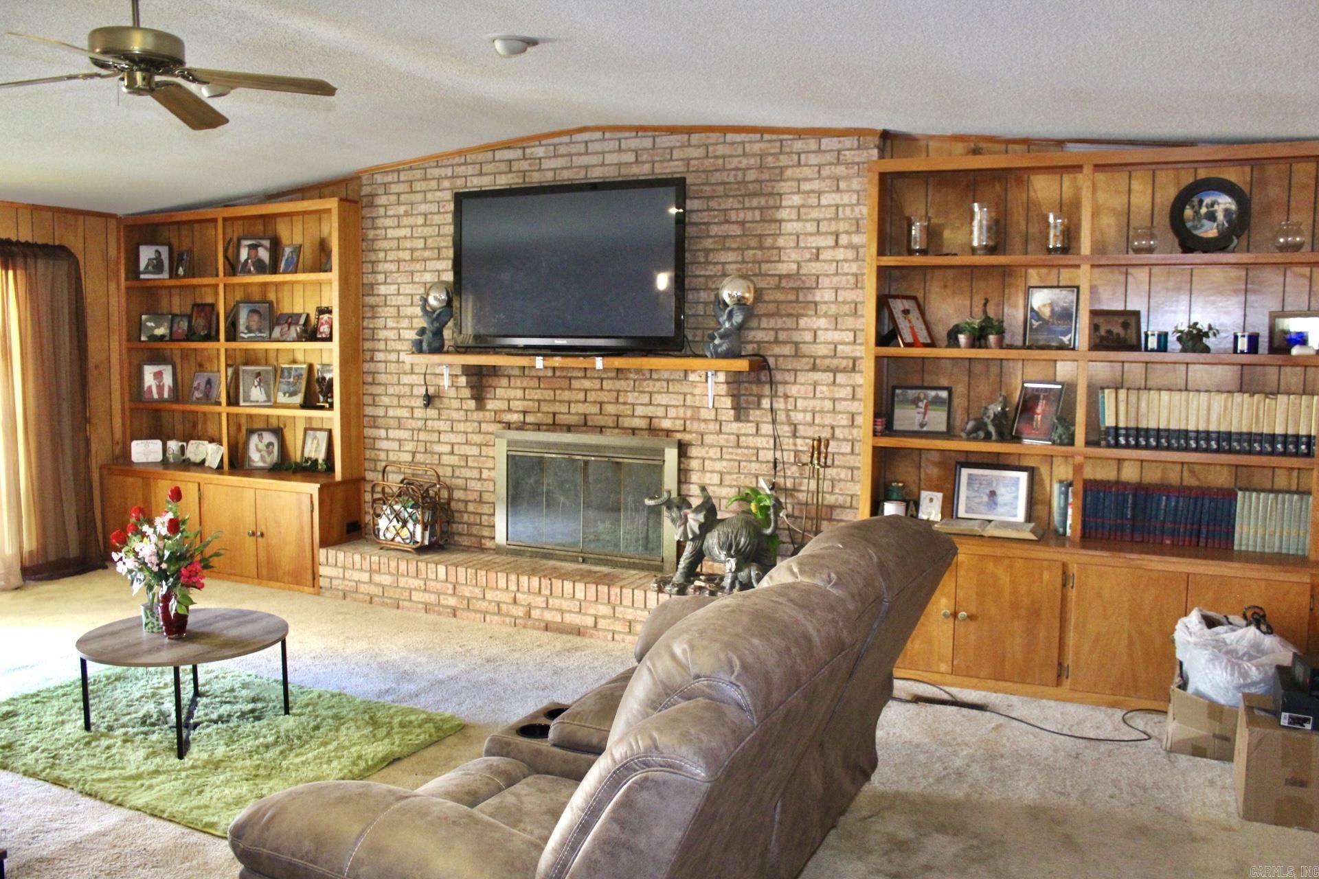 2300  Forest Knoll  Pine Bluff, AR