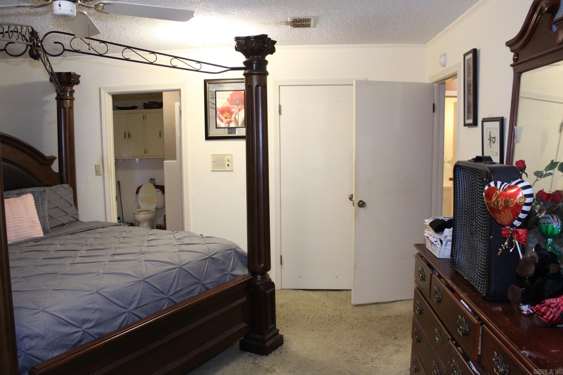 2300  Forest Knoll  Pine Bluff, AR