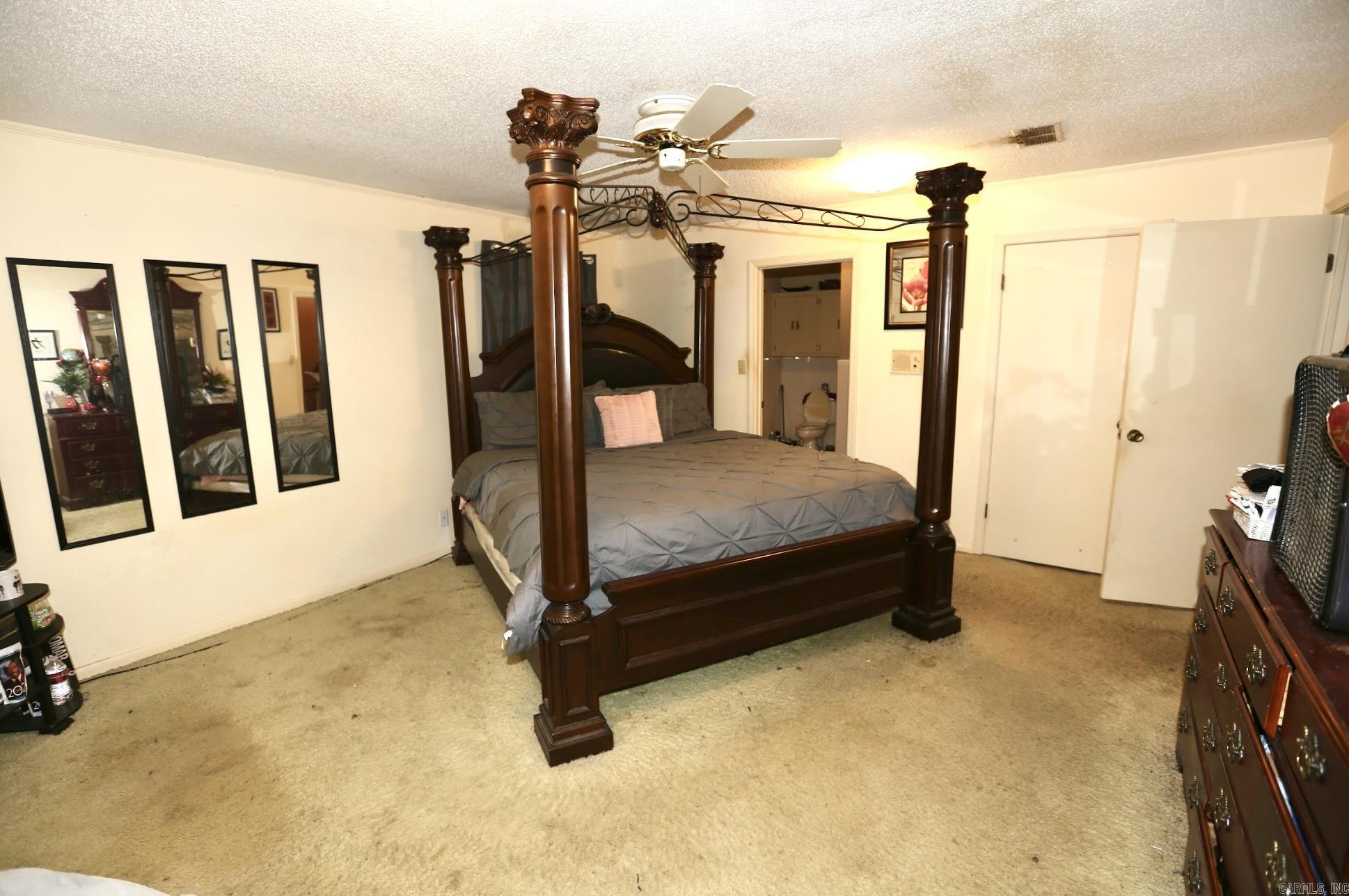 2300  Forest Knoll  Pine Bluff, AR