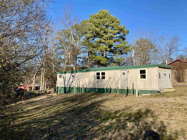 558  Main & Poplar  Clinton, AR