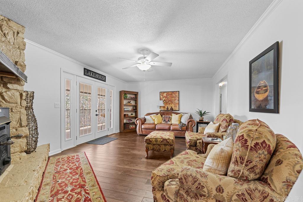 107 Hillside Dr Fairfield Bay, AR 72088