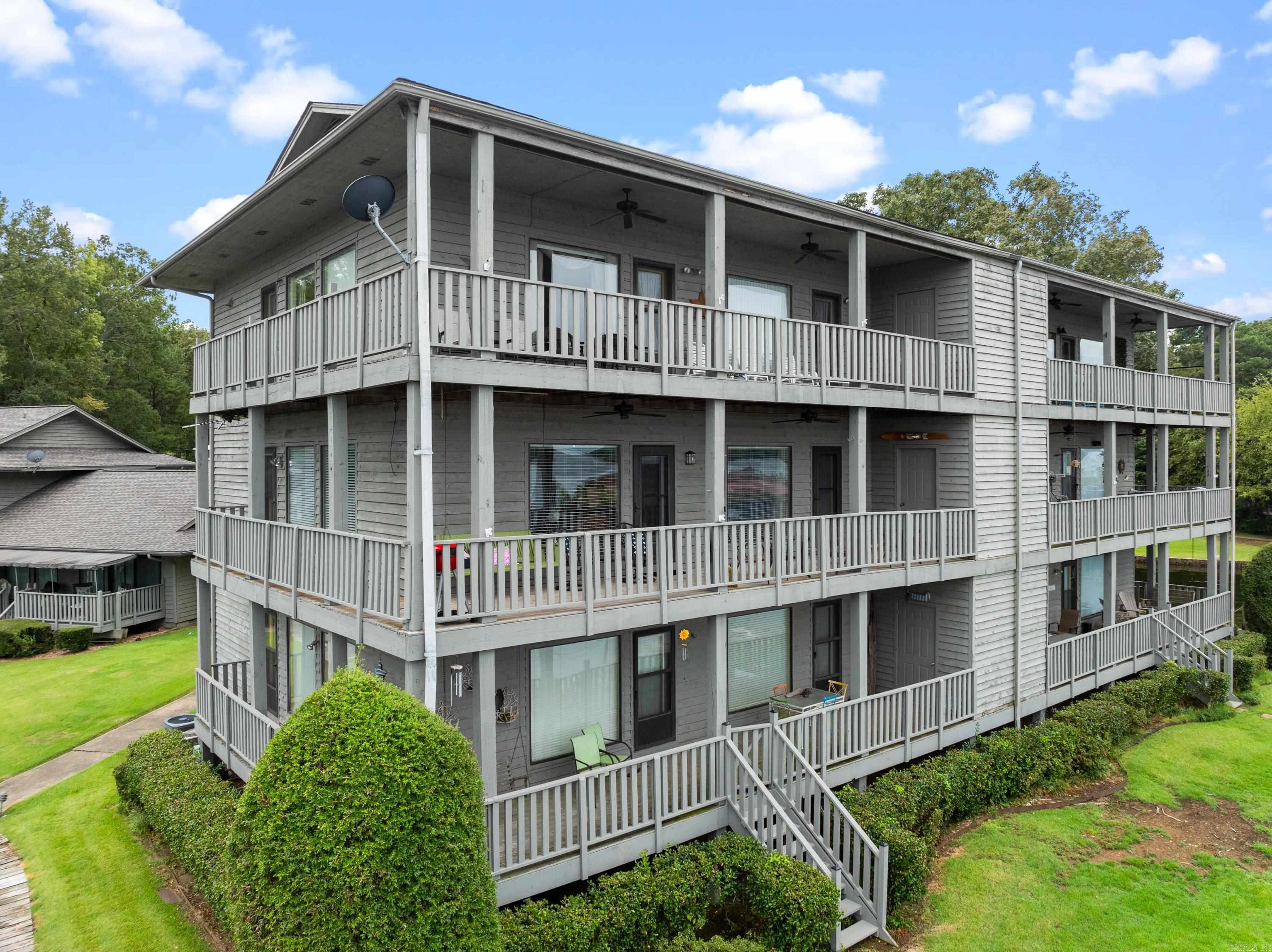 400  Farr Shores  Hot Springs, AR
