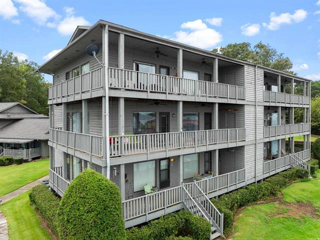 400  Farr Shores  Hot Springs, AR