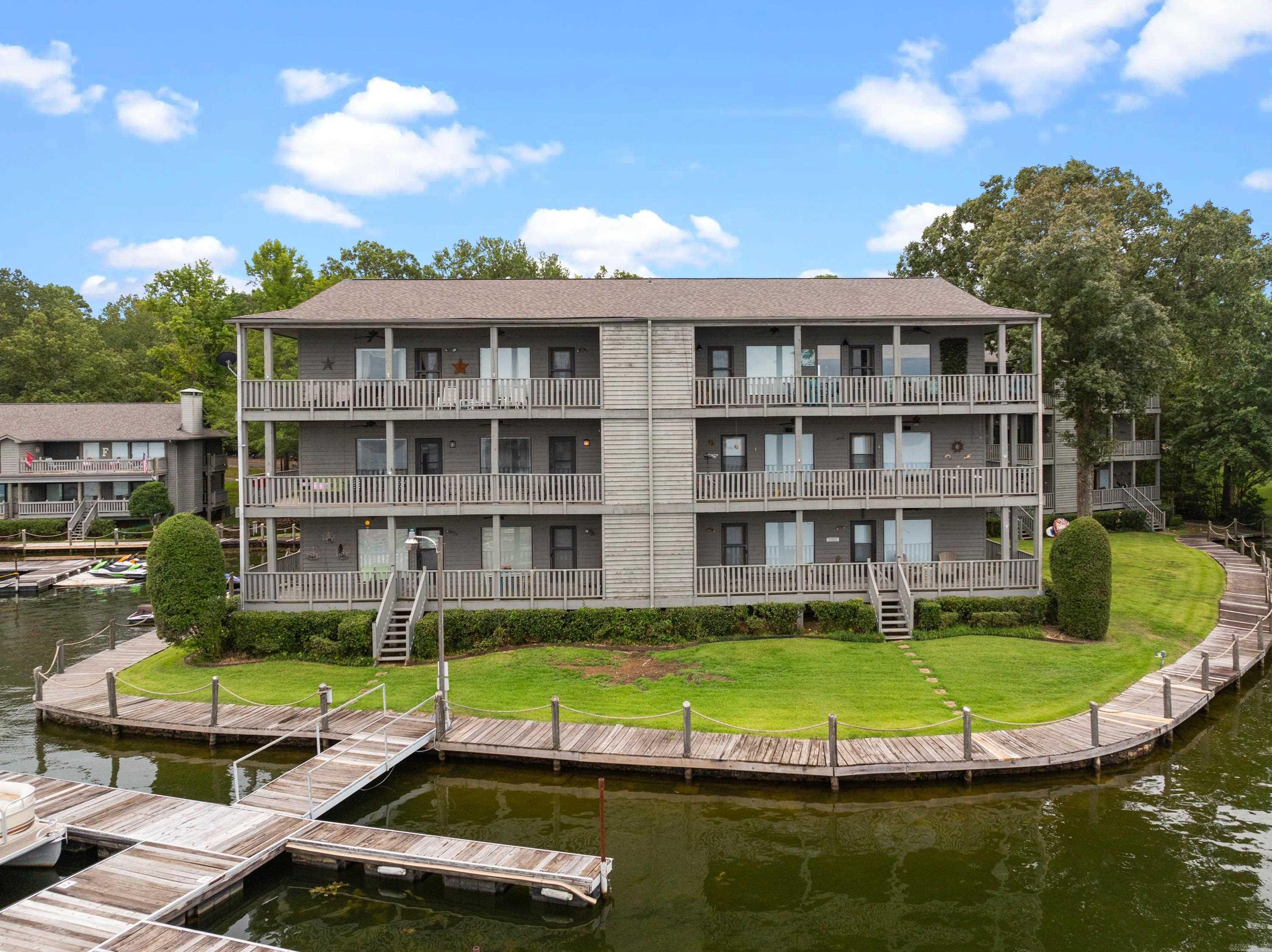 400  Farr Shores  Hot Springs, AR