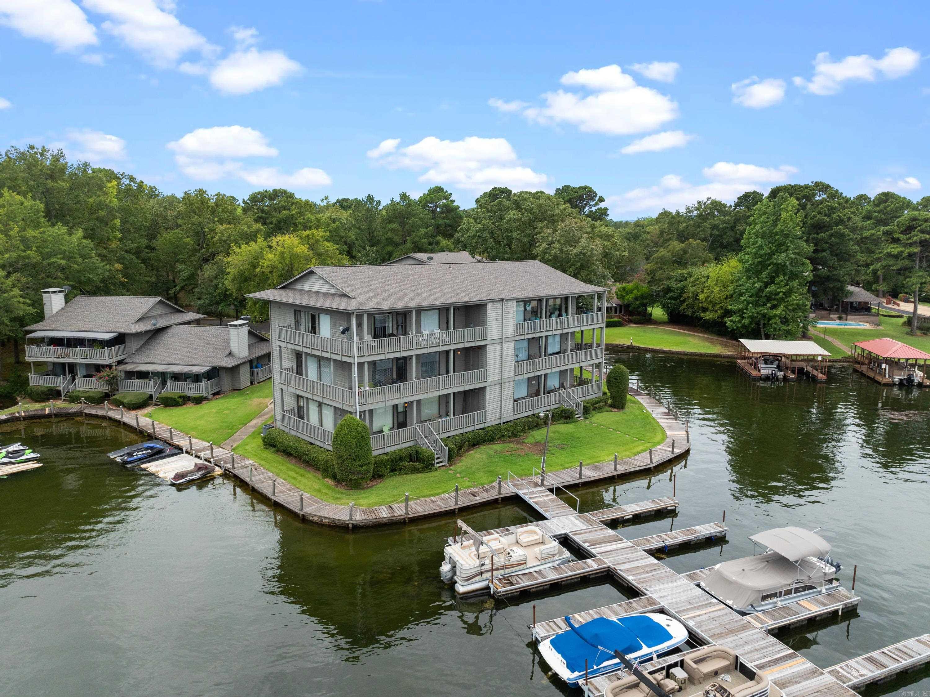 400  Farr Shores  Hot Springs, AR