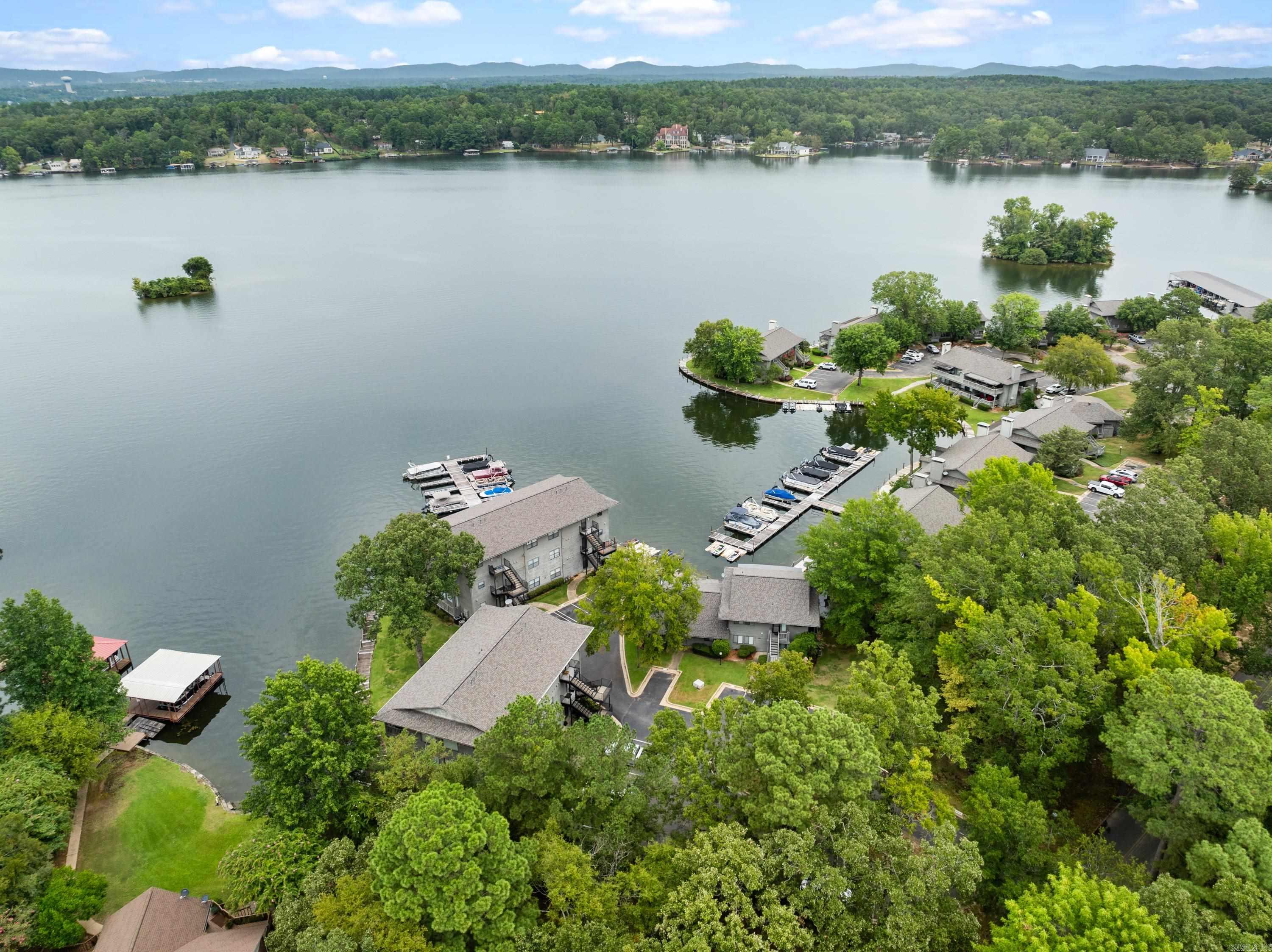 400  Farr Shores  Hot Springs, AR