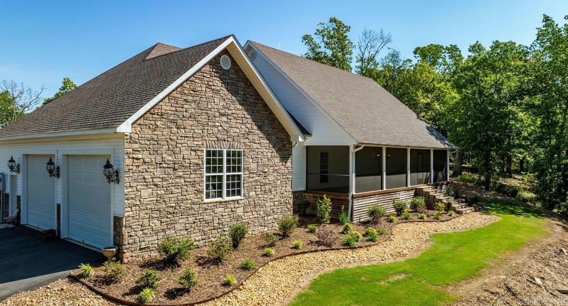 1066  Stony Point  Houston, AR