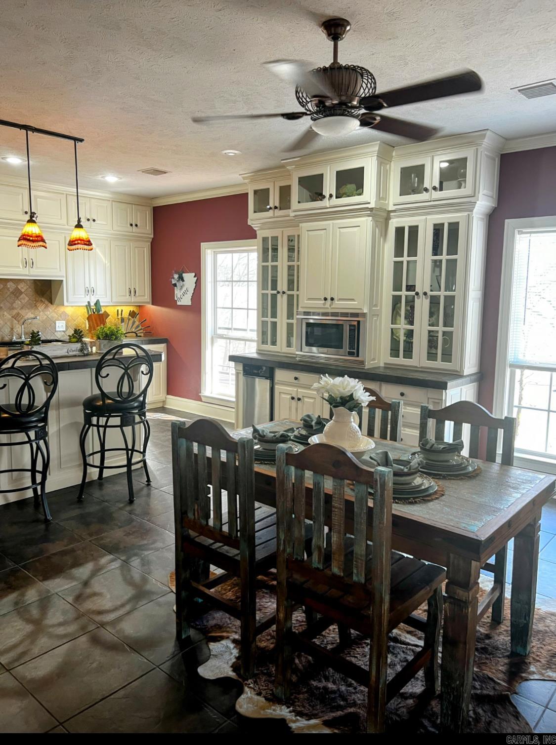 1066  Stony Point  Houston, AR