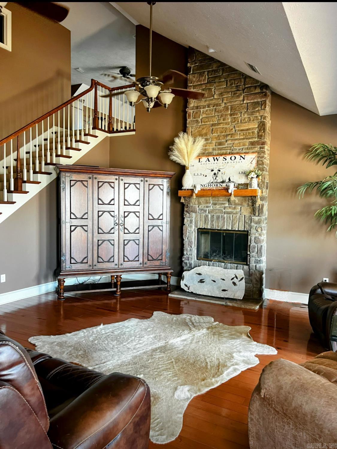 1066  Stony Point  Houston, AR
