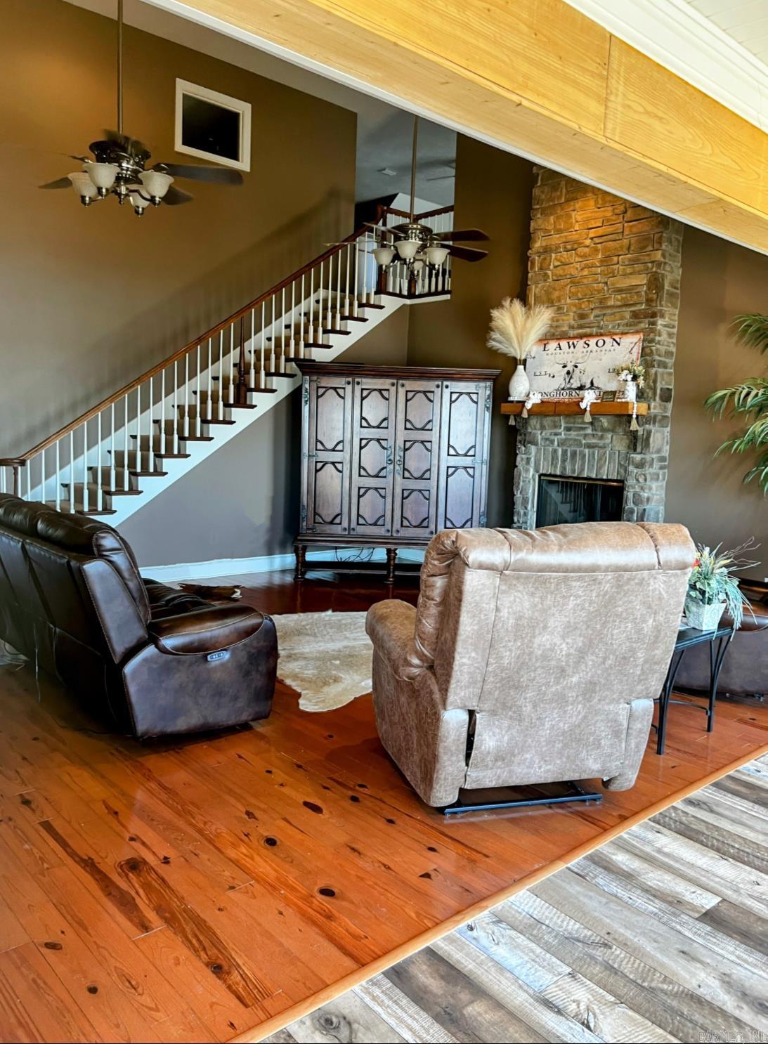 1066  Stony Point  Houston, AR