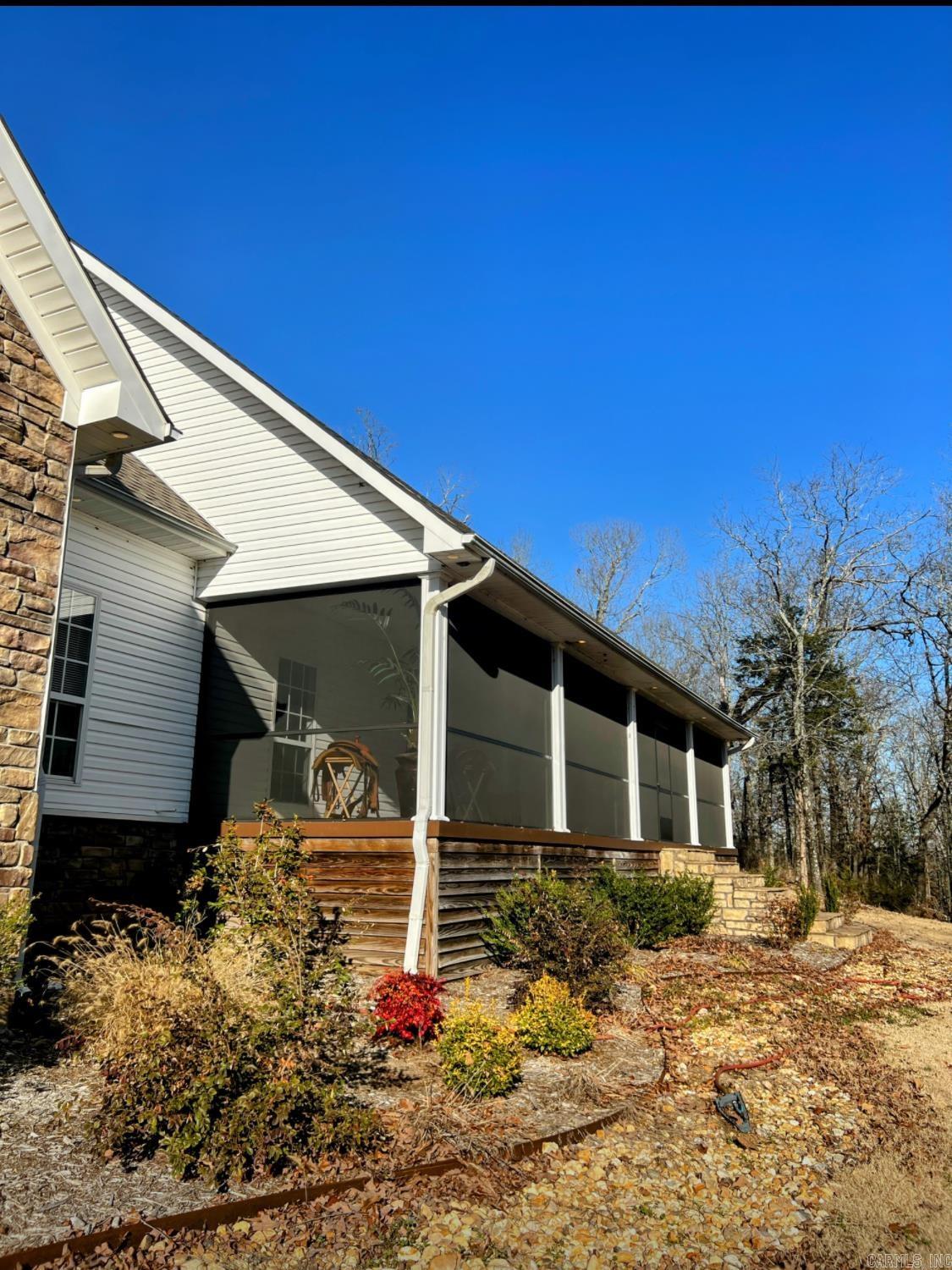 1066  Stony Point  Houston, AR