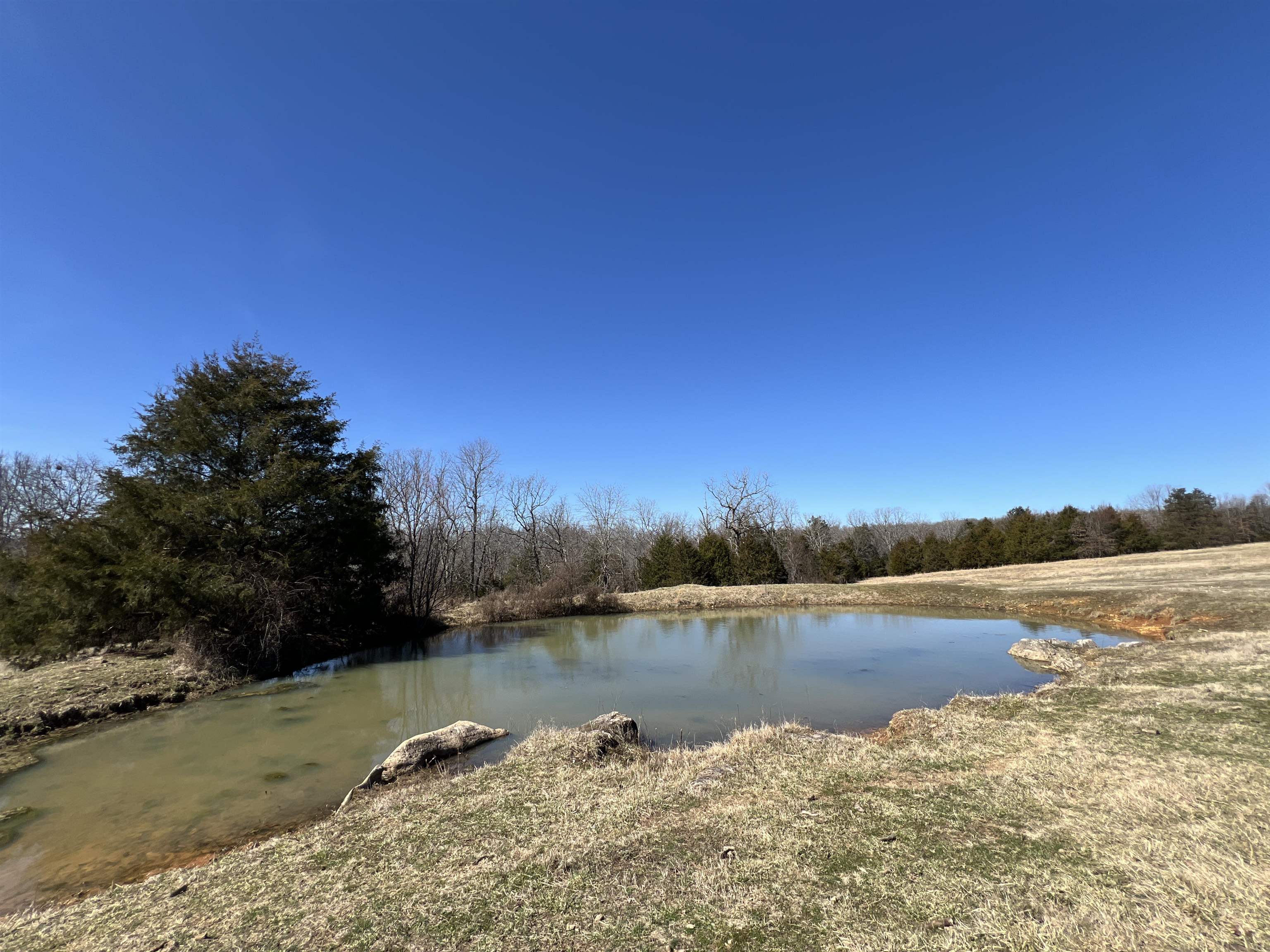 5048  HWY 289 North  Ash Flat, AR
