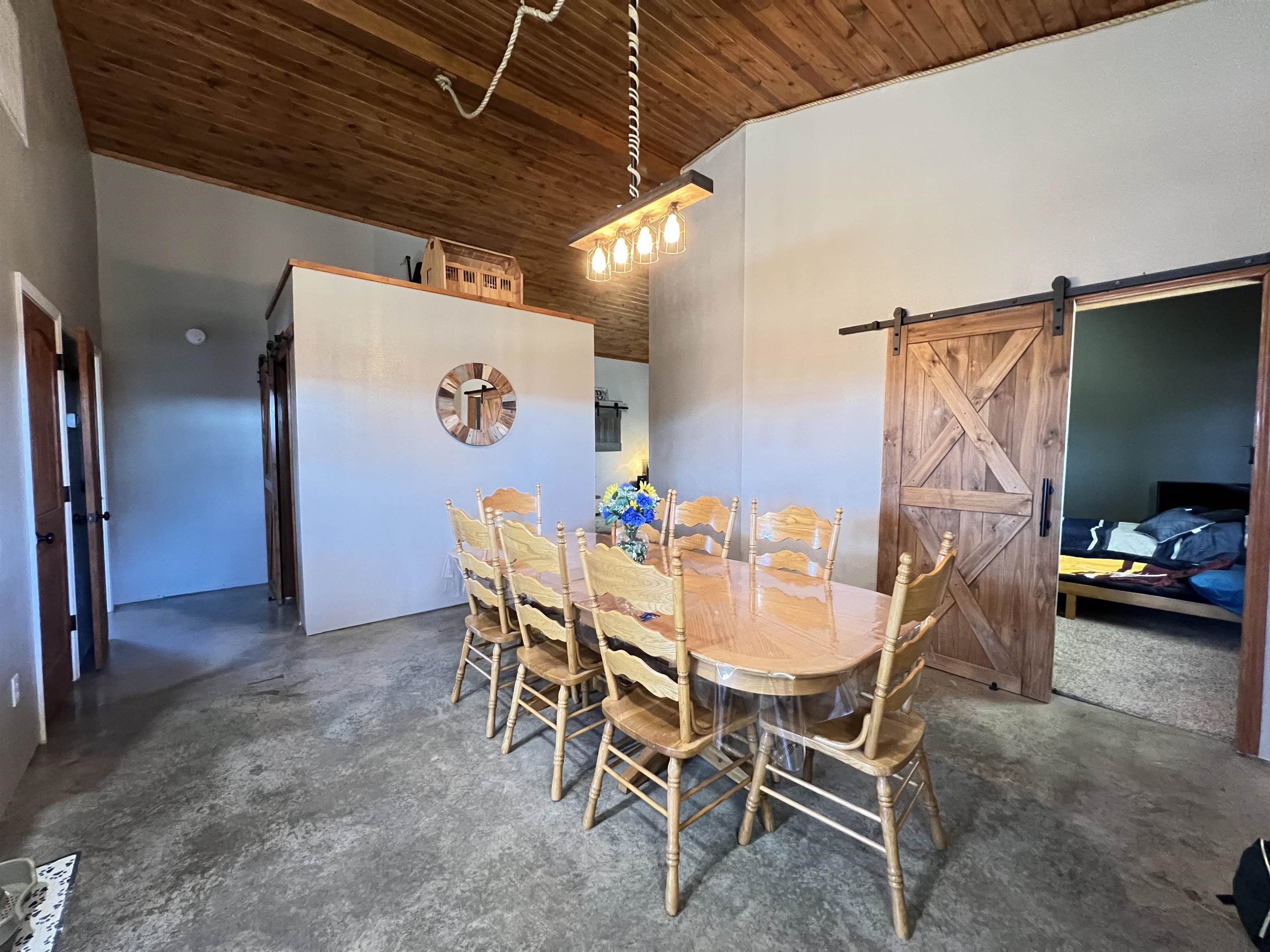 5048  HWY 289 North  Ash Flat, AR