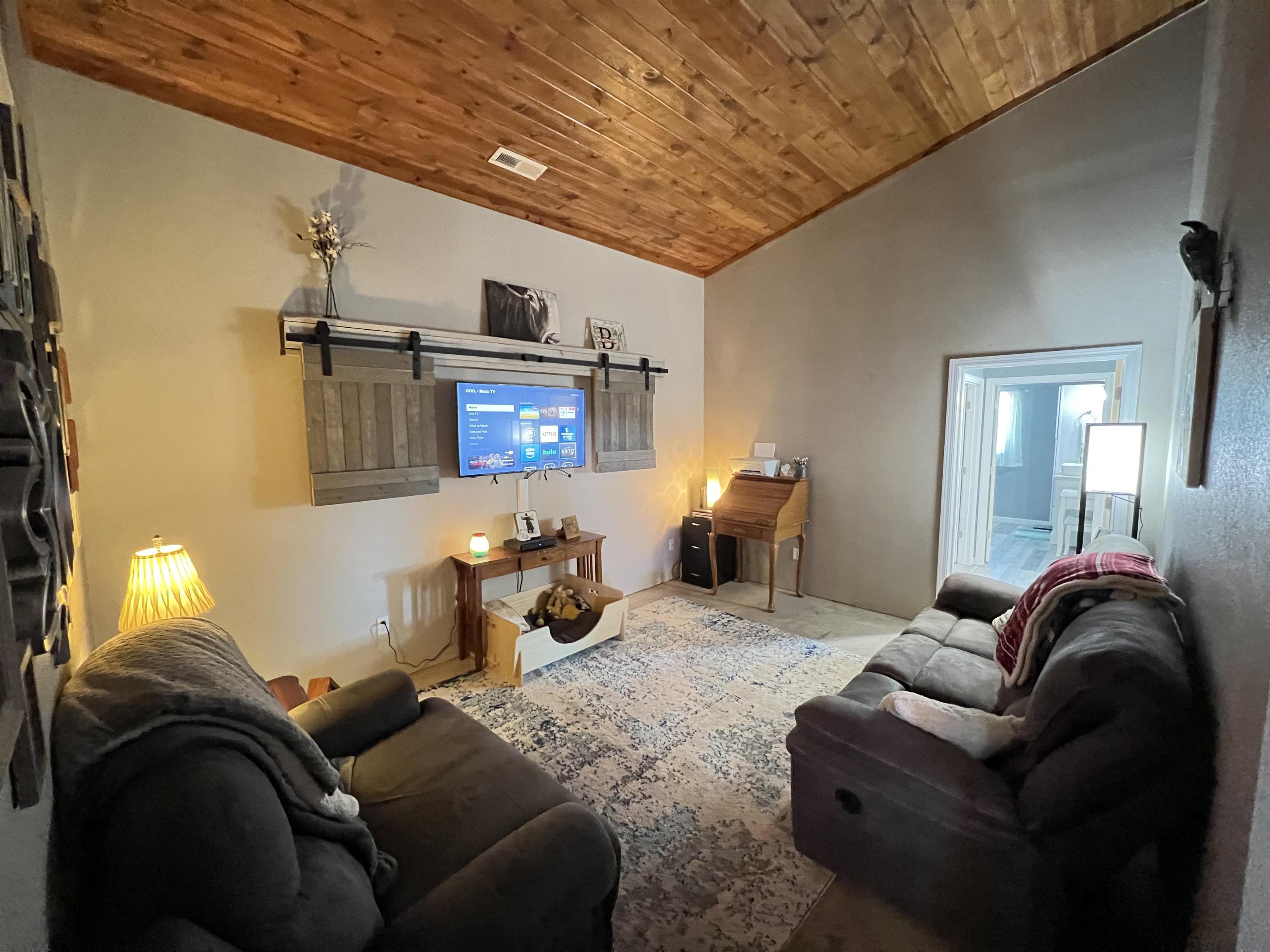 5048  HWY 289 North  Ash Flat, AR