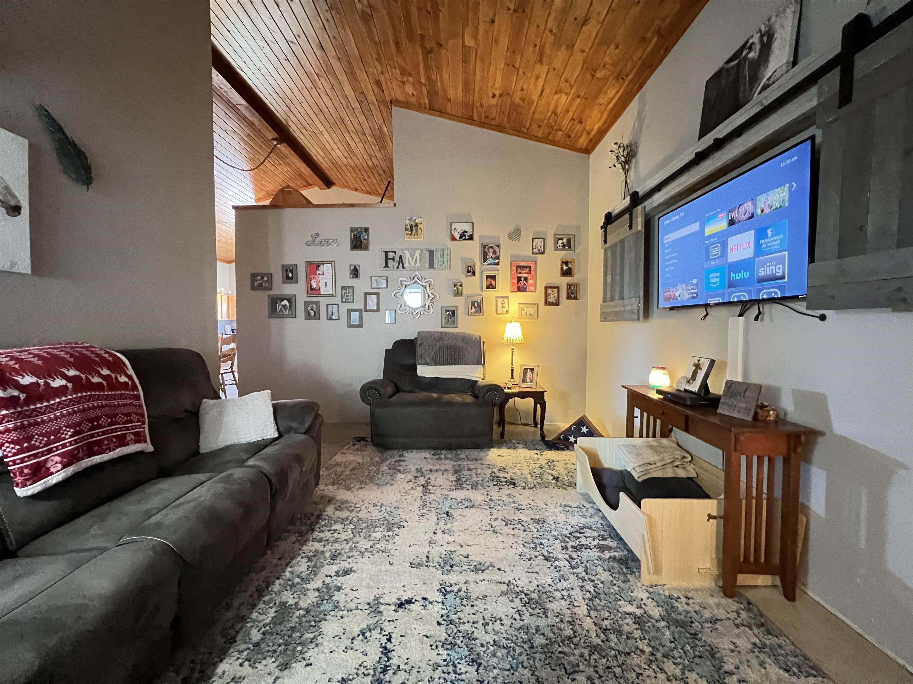 5048  HWY 289 North  Ash Flat, AR