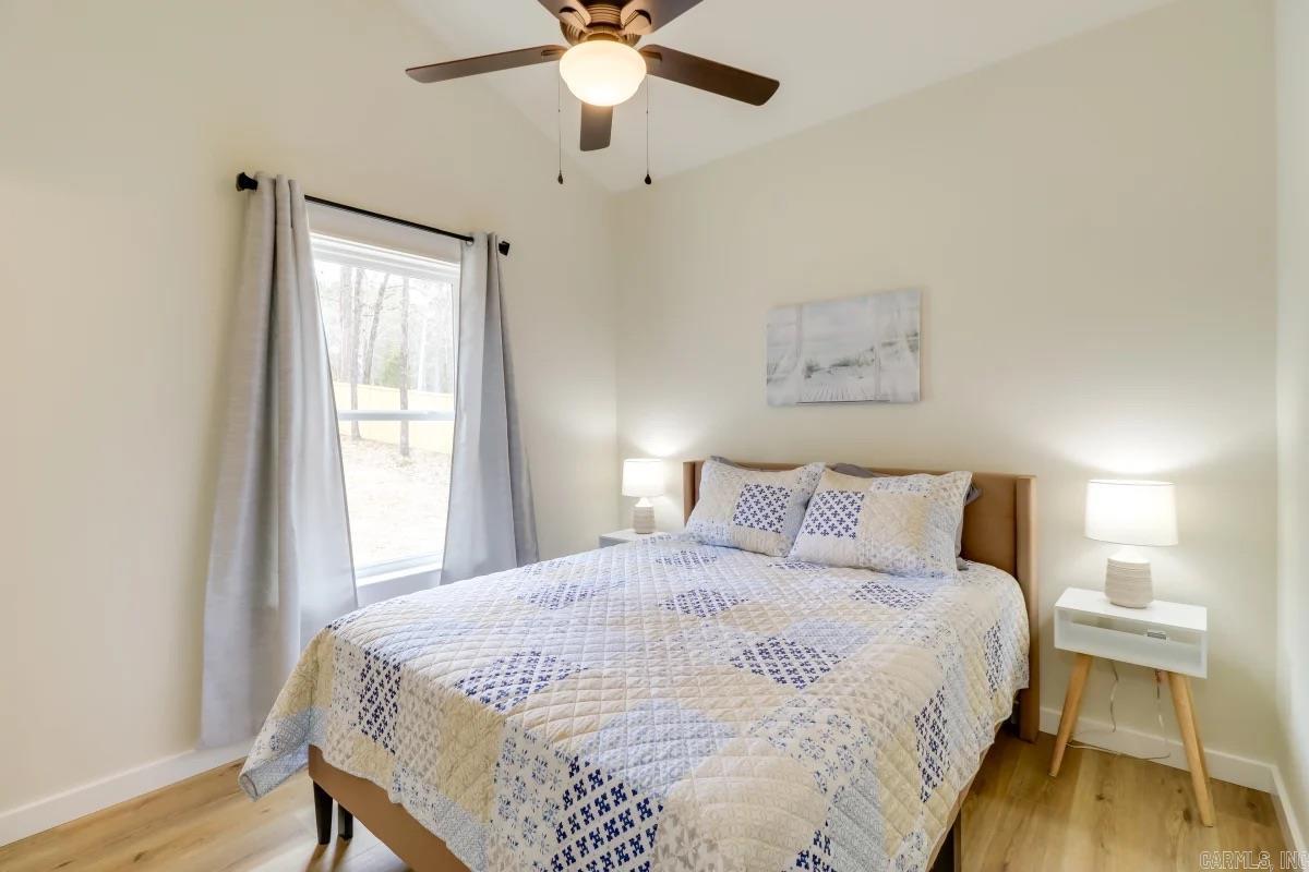 272  Highland  Tumbling Shoals, AR