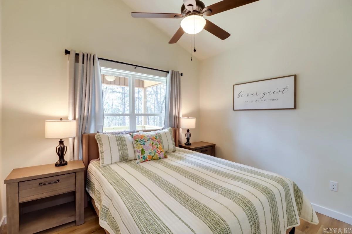 272  Highland  Tumbling Shoals, AR