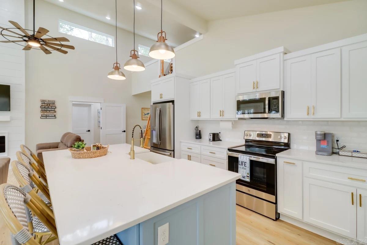 272  Highland  Tumbling Shoals, AR