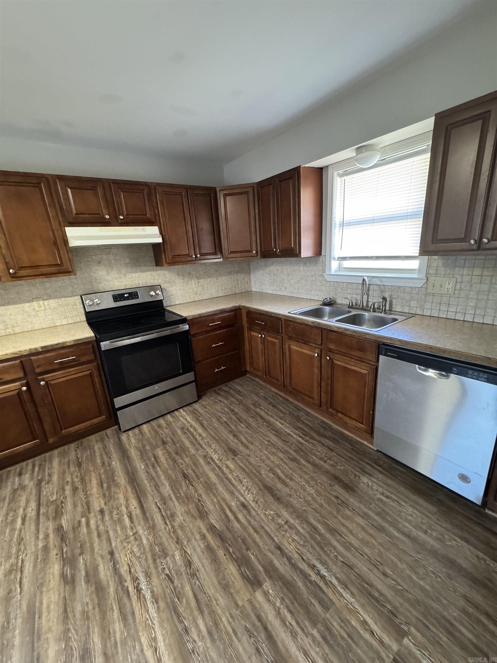 1104 W Main  Heber Springs, AR