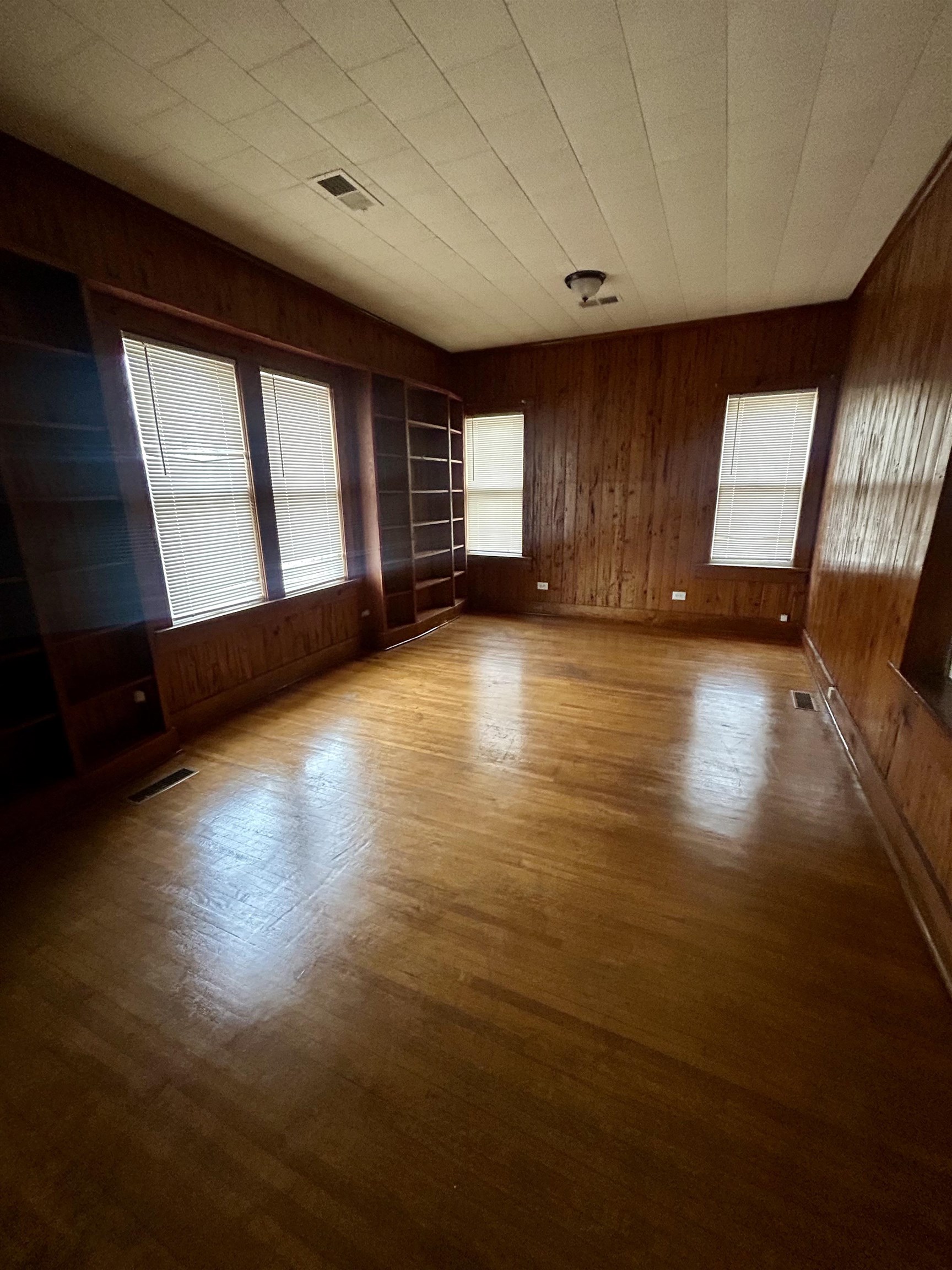 249 S Main  Tyronza, AR