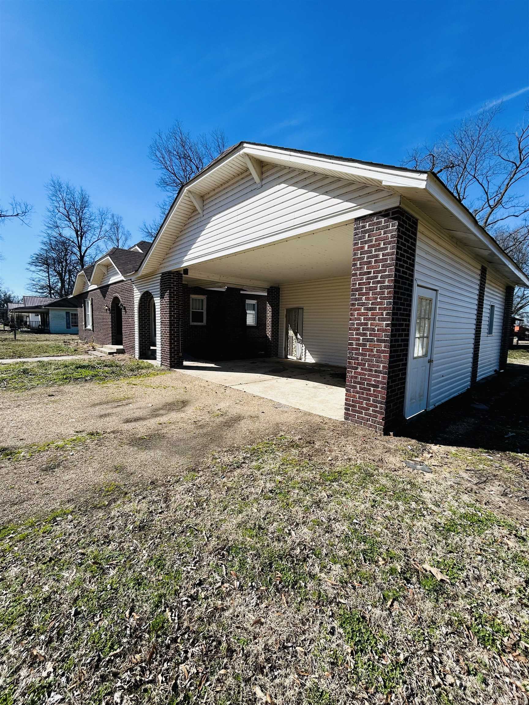 249 S Main  Tyronza, AR