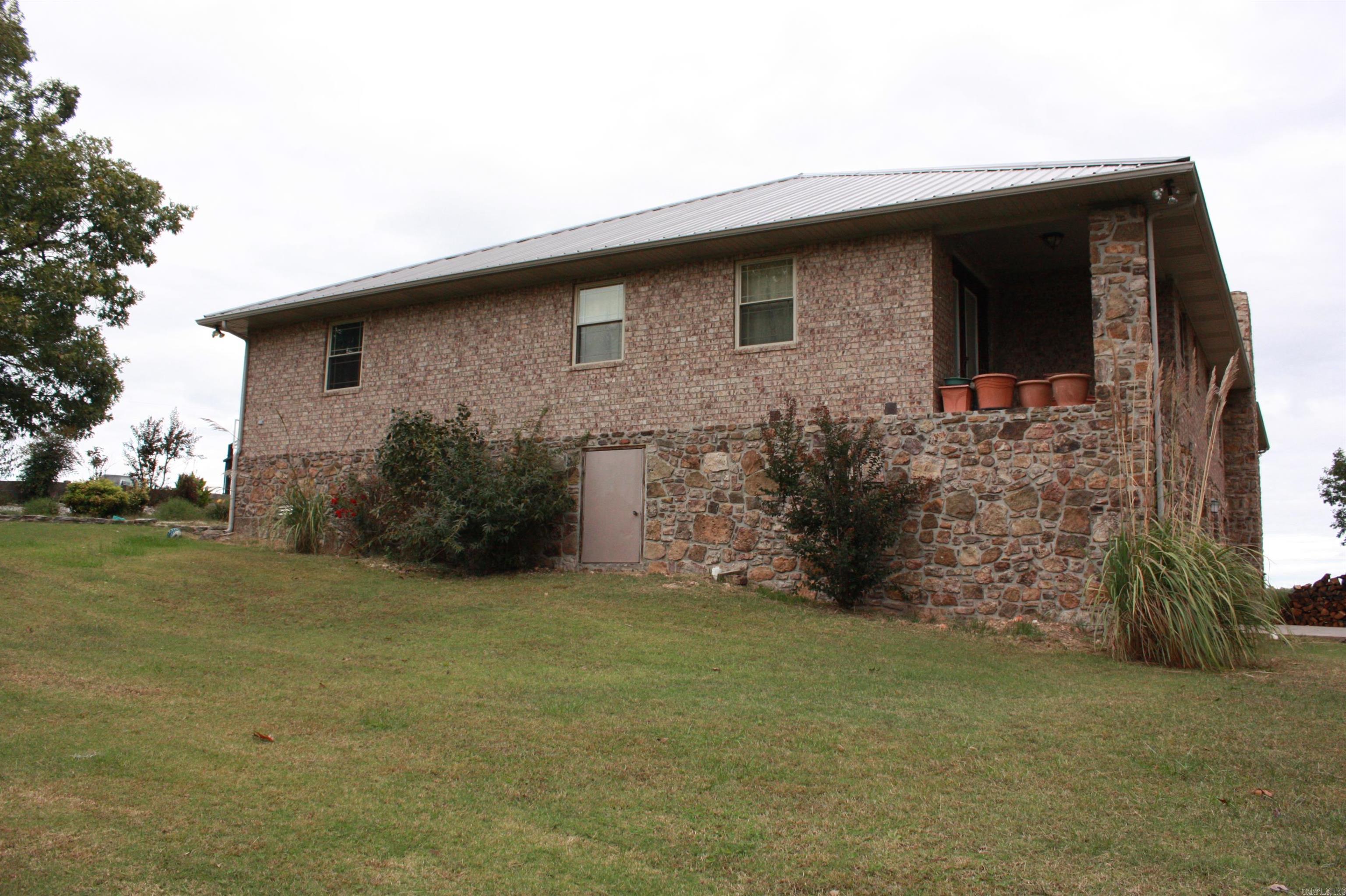 708  Kid Phillips Rd  Marshall, AR