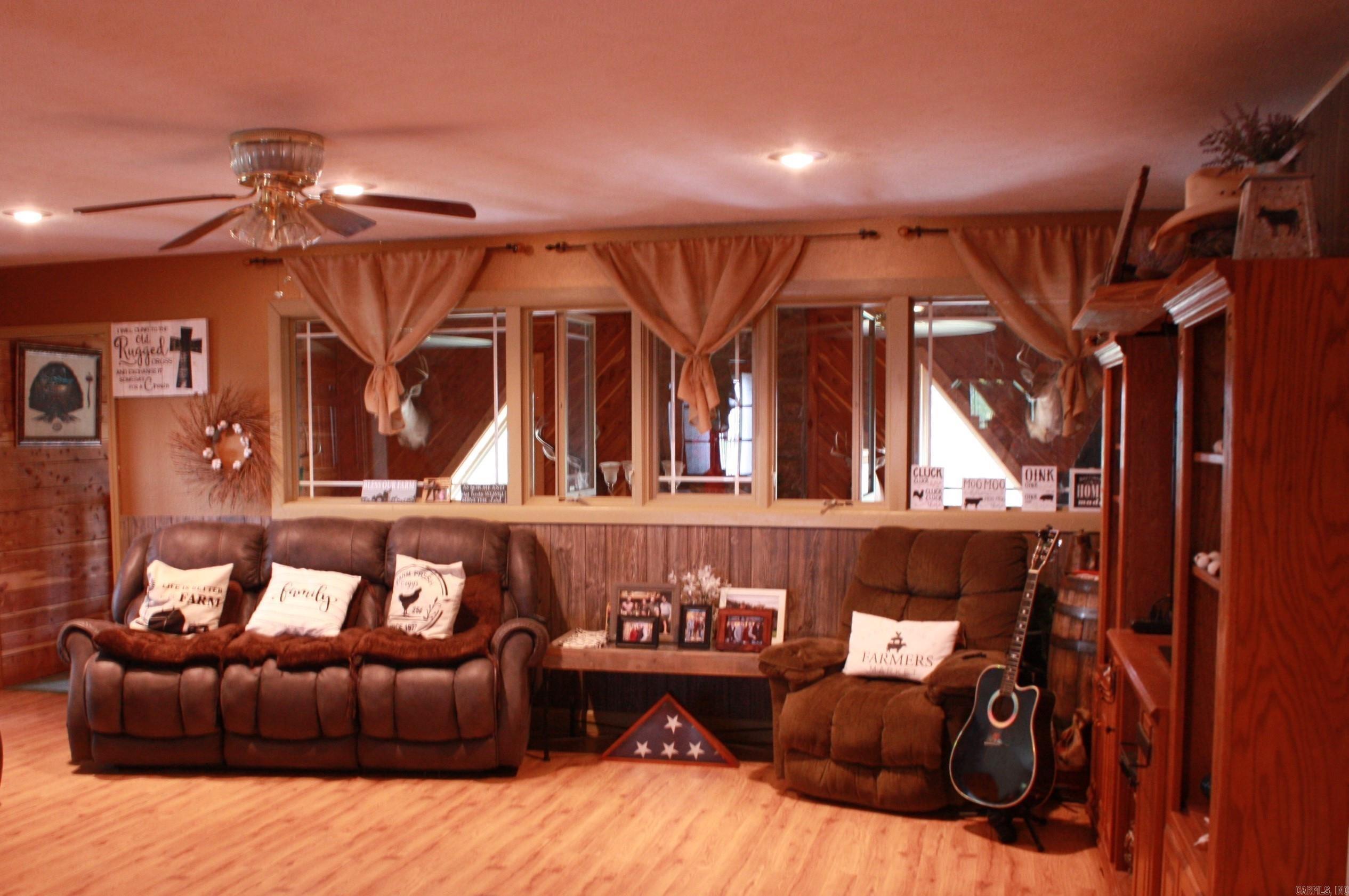 708  Kid Phillips Rd  Marshall, AR