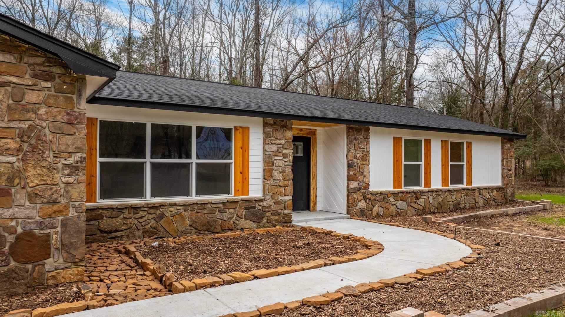 35 S Woodland  Conway, AR