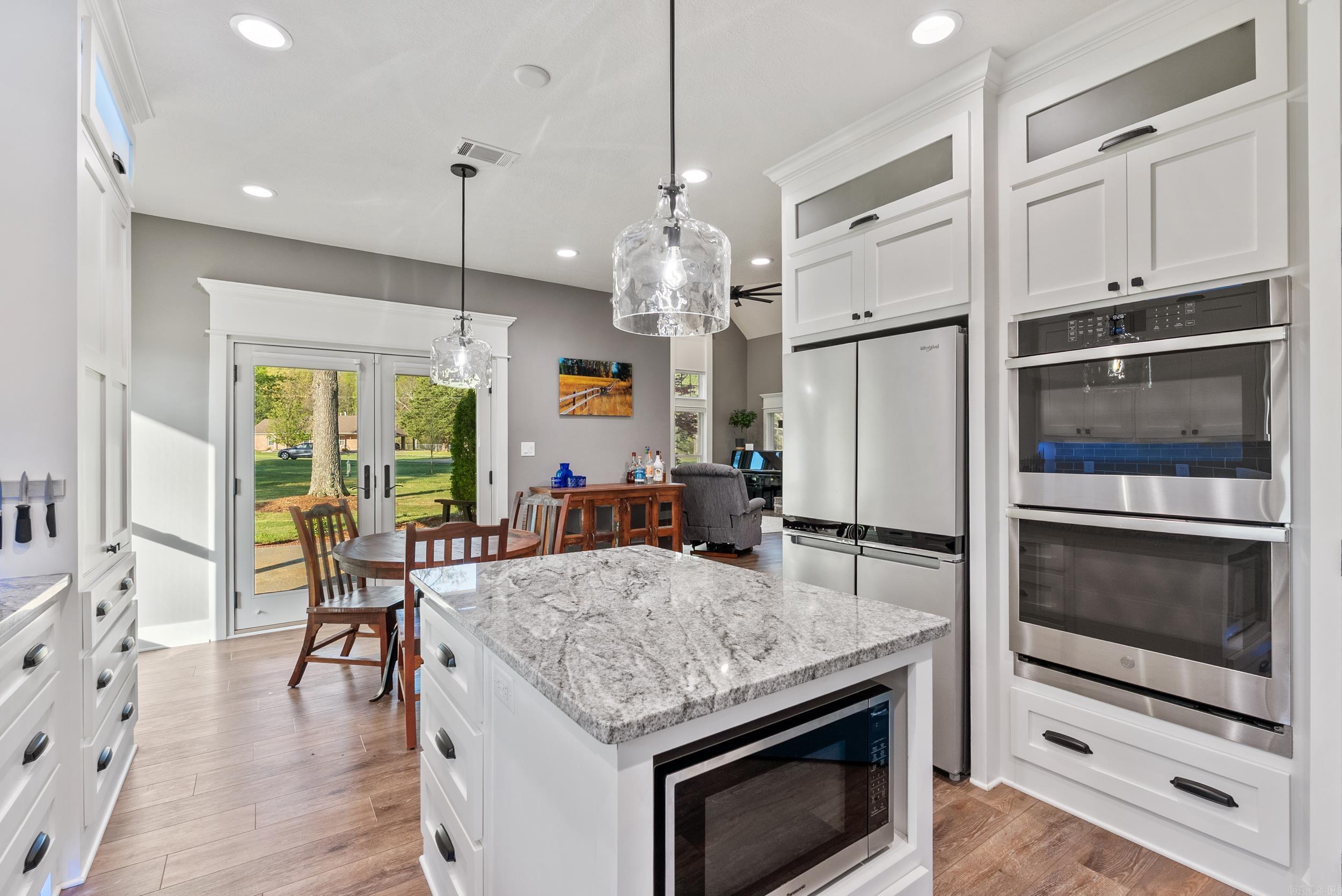 11  Hillside  Greenbrier, AR