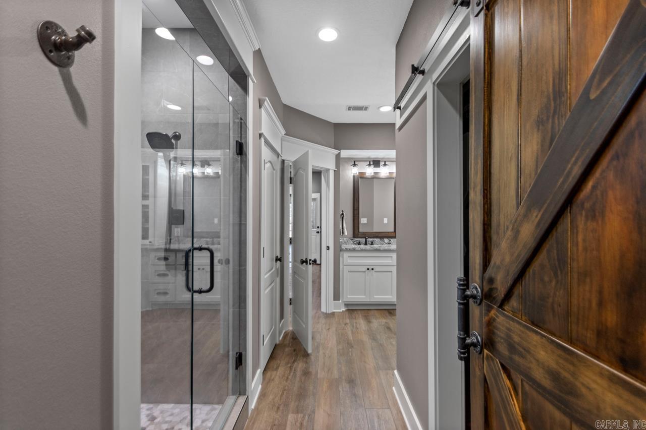 11  Hillside  Greenbrier, AR