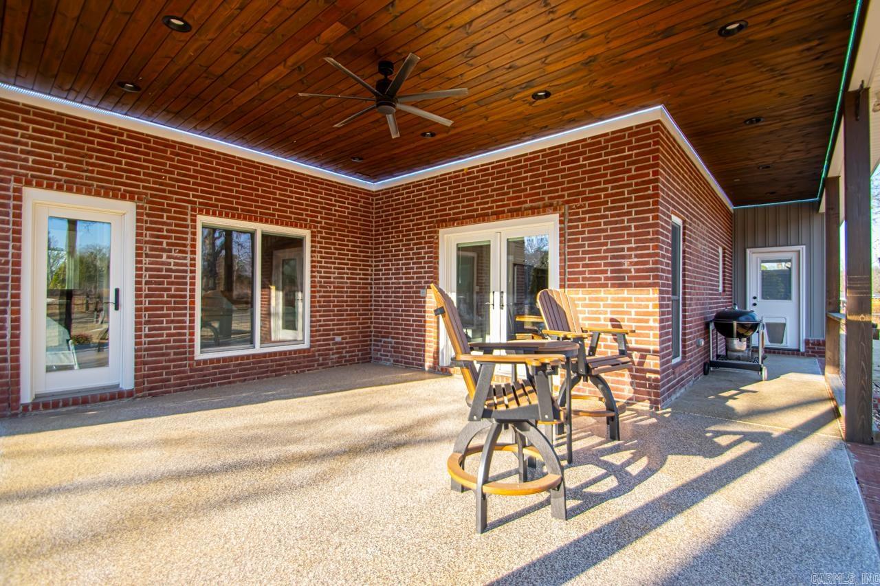 11  Hillside  Greenbrier, AR