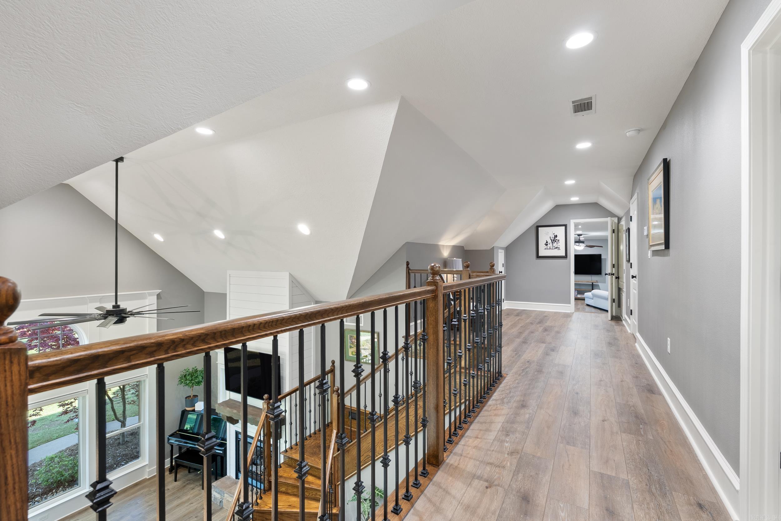 11  Hillside  Greenbrier, AR