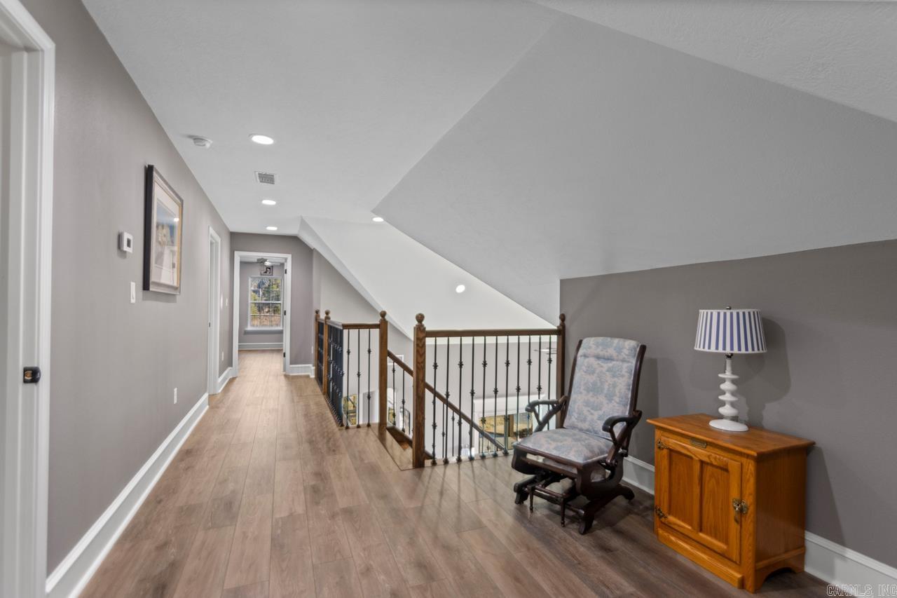 11  Hillside  Greenbrier, AR