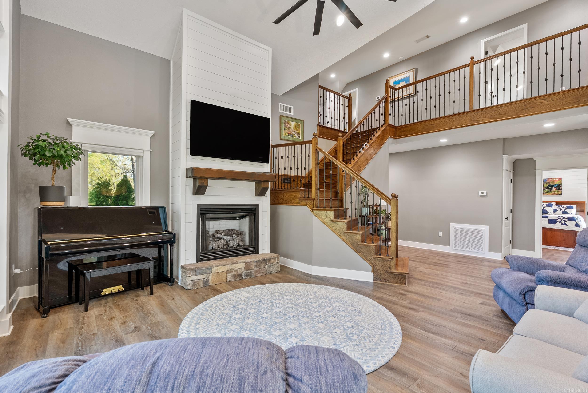 11  Hillside  Greenbrier, AR