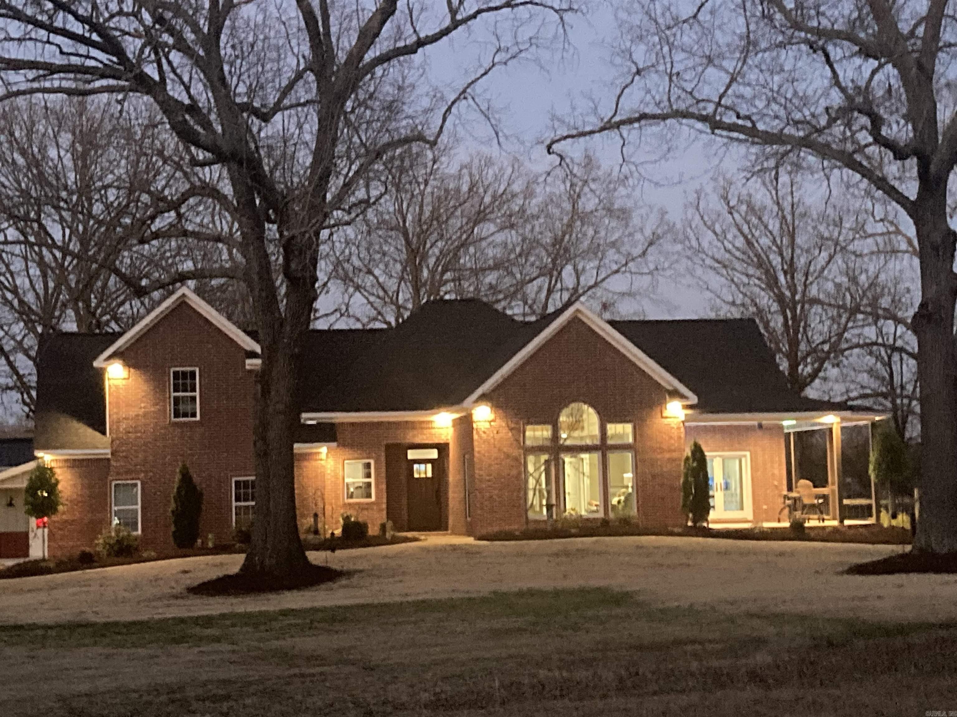 11  Hillside  Greenbrier, AR