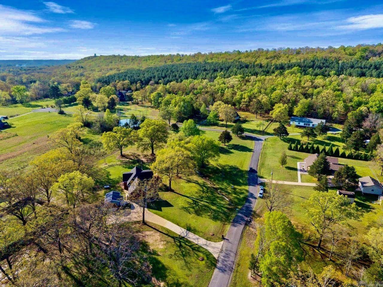 11  Hillside  Greenbrier, AR