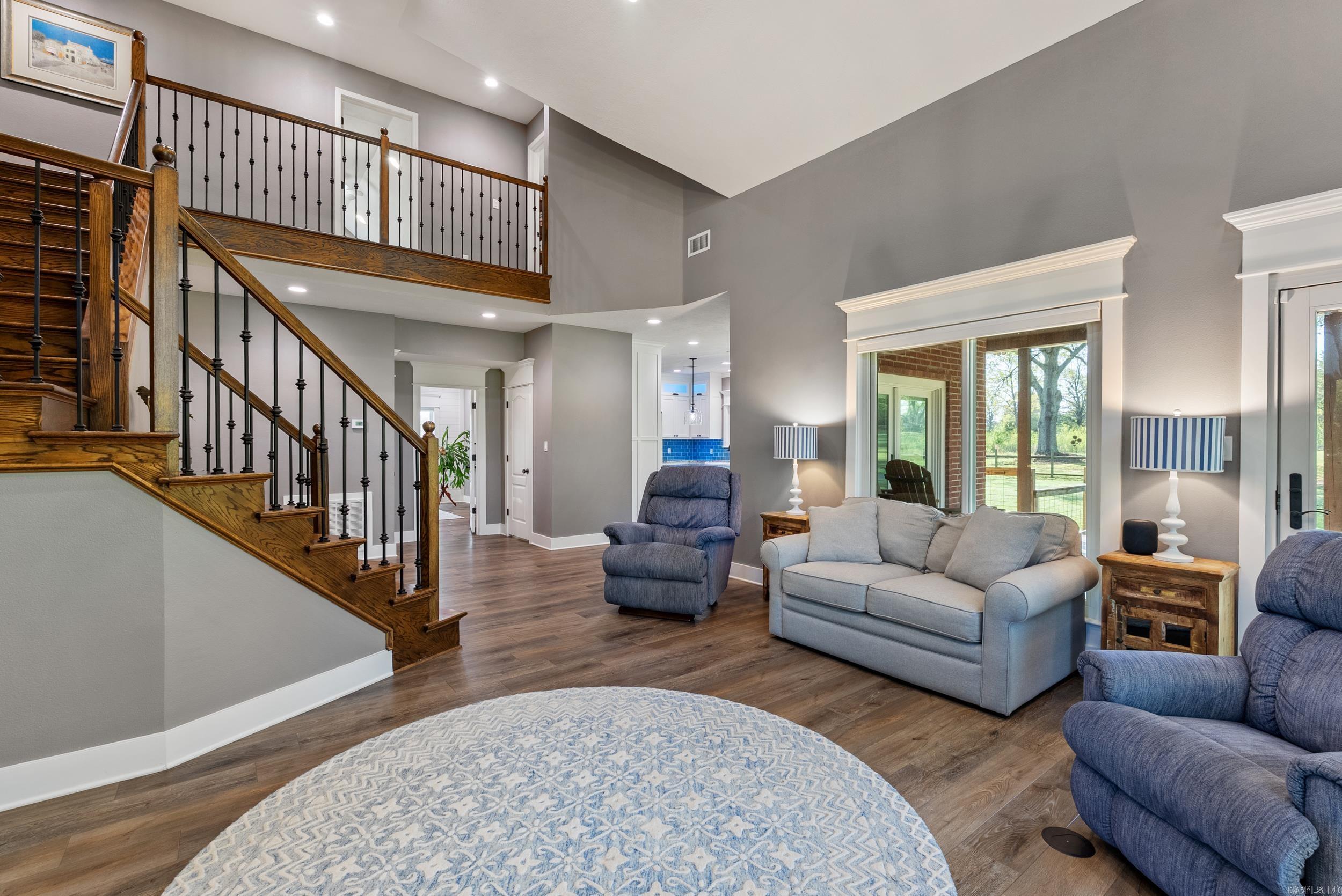 11  Hillside  Greenbrier, AR