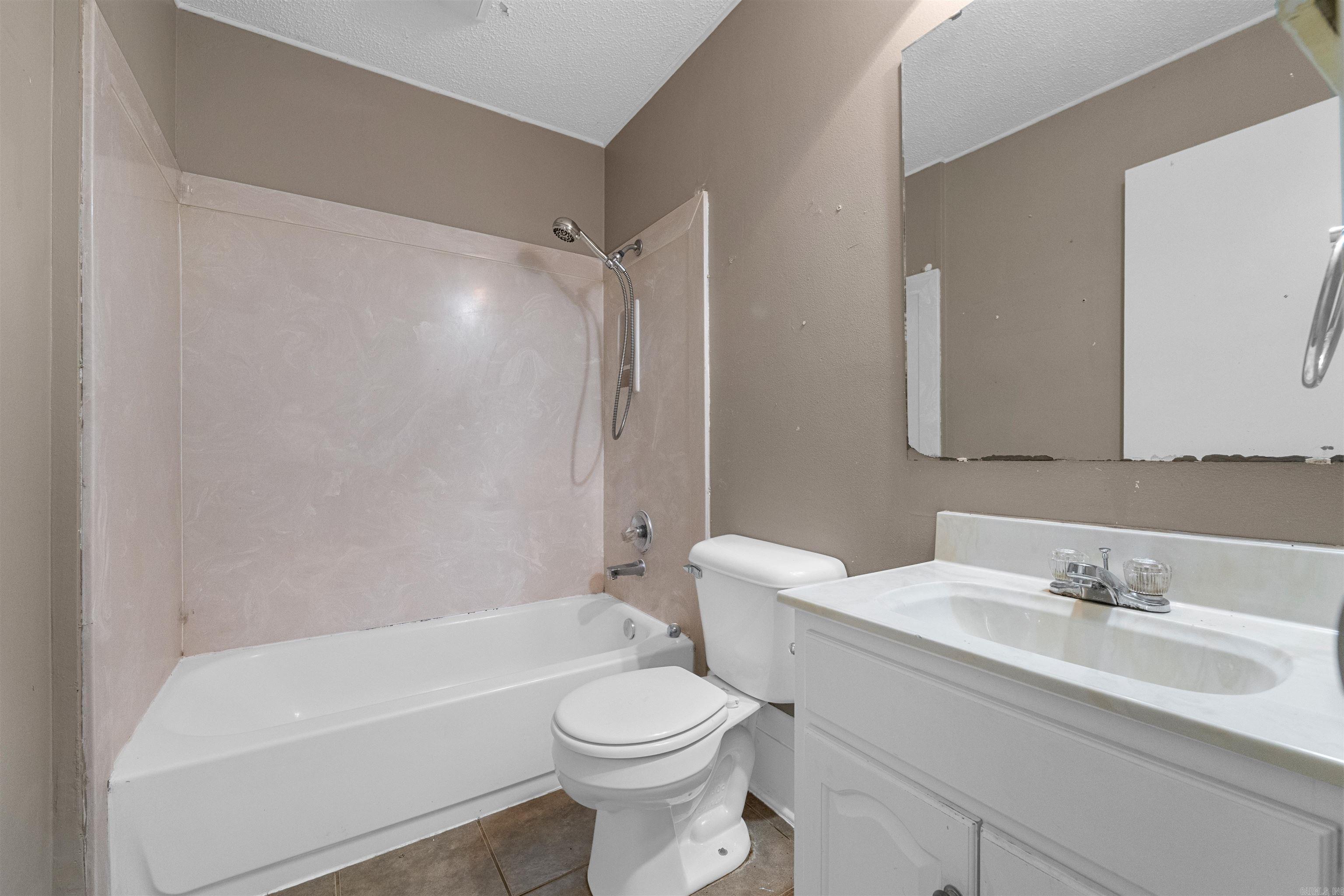 222  Lonsdale  Jacksonville, AR