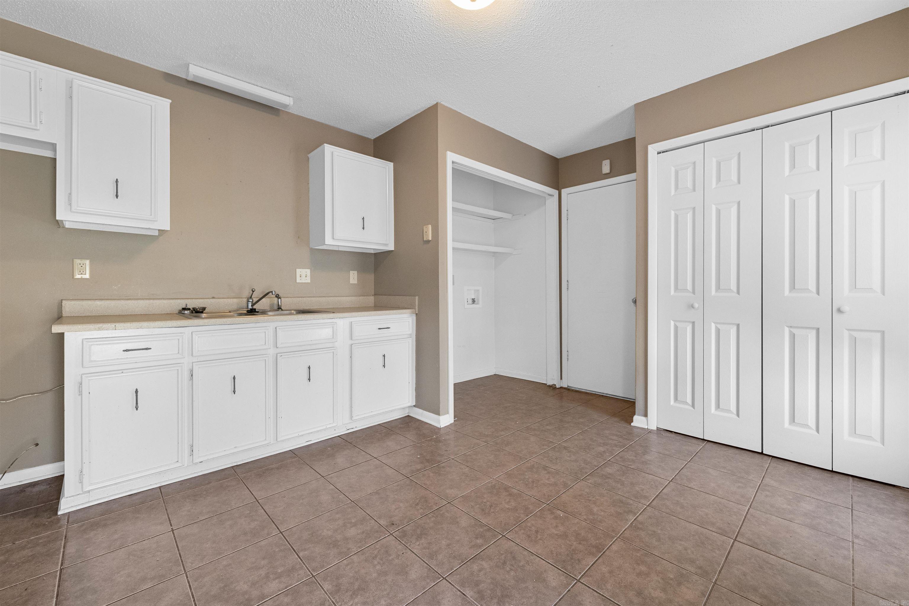 222  Lonsdale  Jacksonville, AR