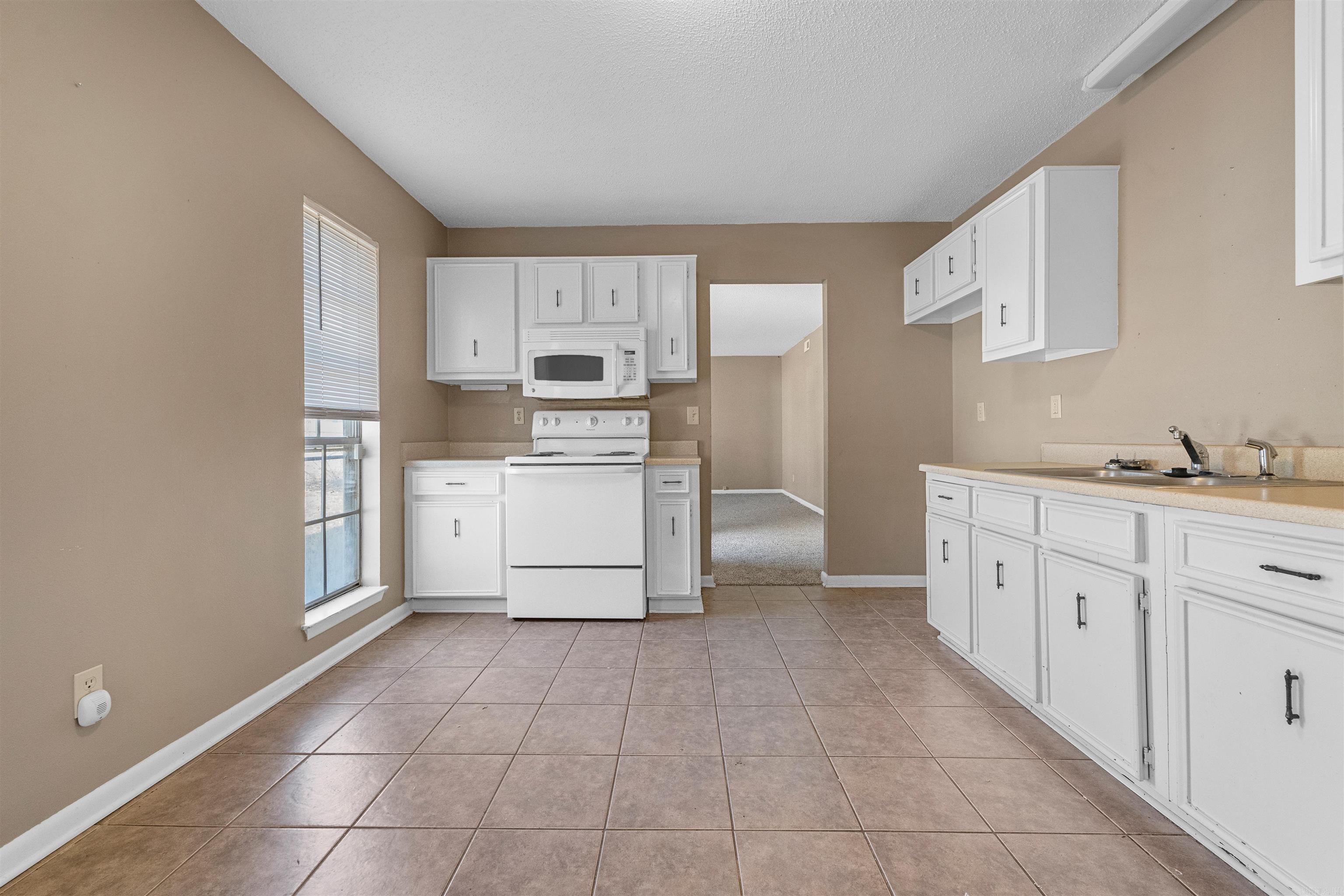 222  Lonsdale  Jacksonville, AR